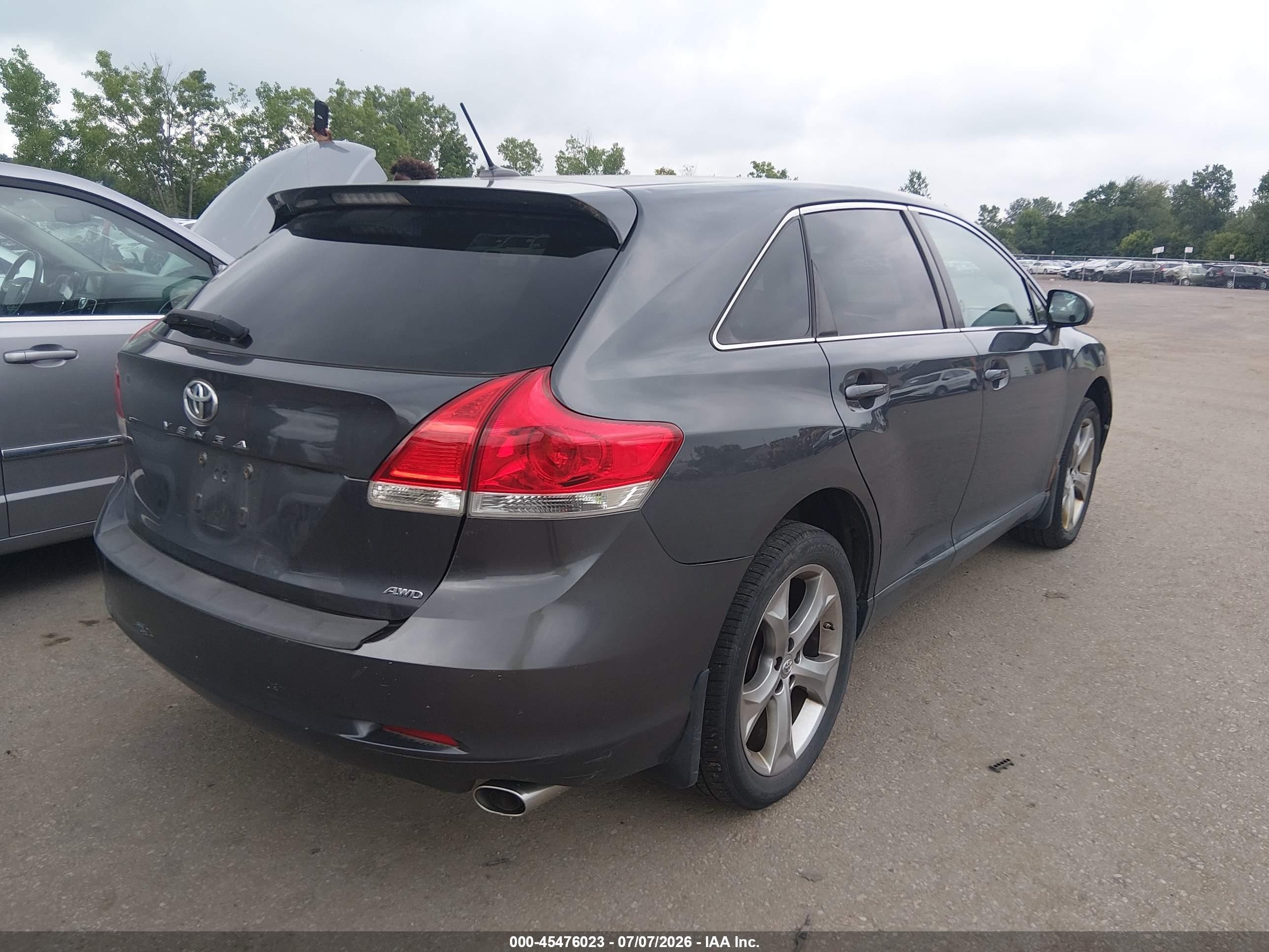 2010 Toyota Venza Base V6 Gray vin: 4T3BK3BB6AU038400