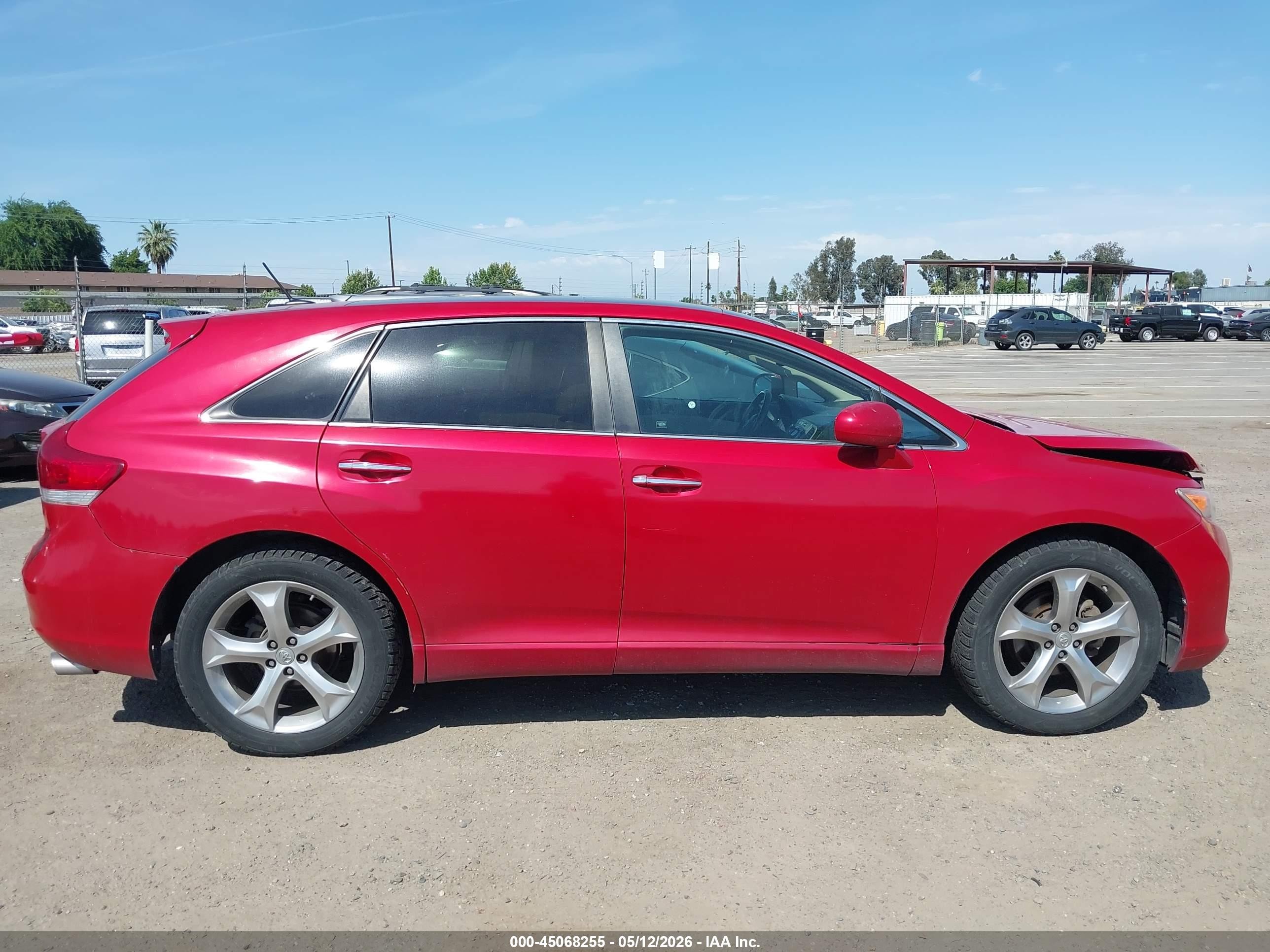 2011 Toyota Venza Base V6 Red vin: 4T3BK3BB6BU046420