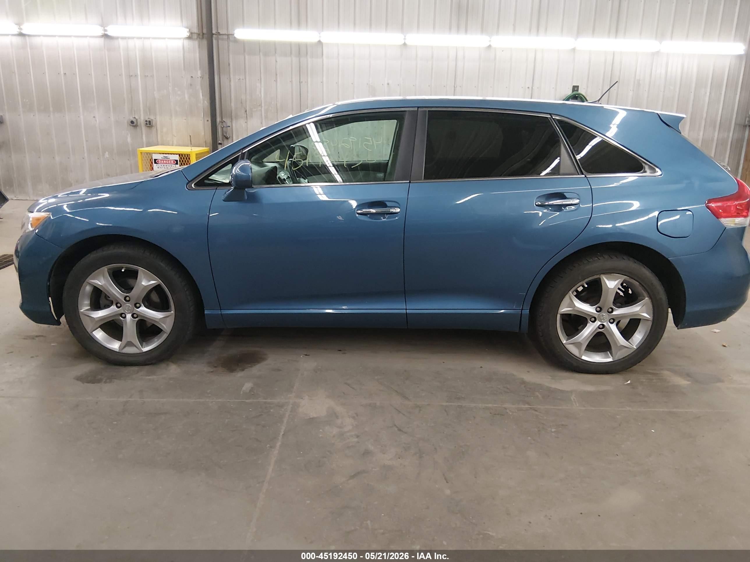 2011 Toyota Venza Base V6 Blue vin: 4T3BK3BB6BU046594