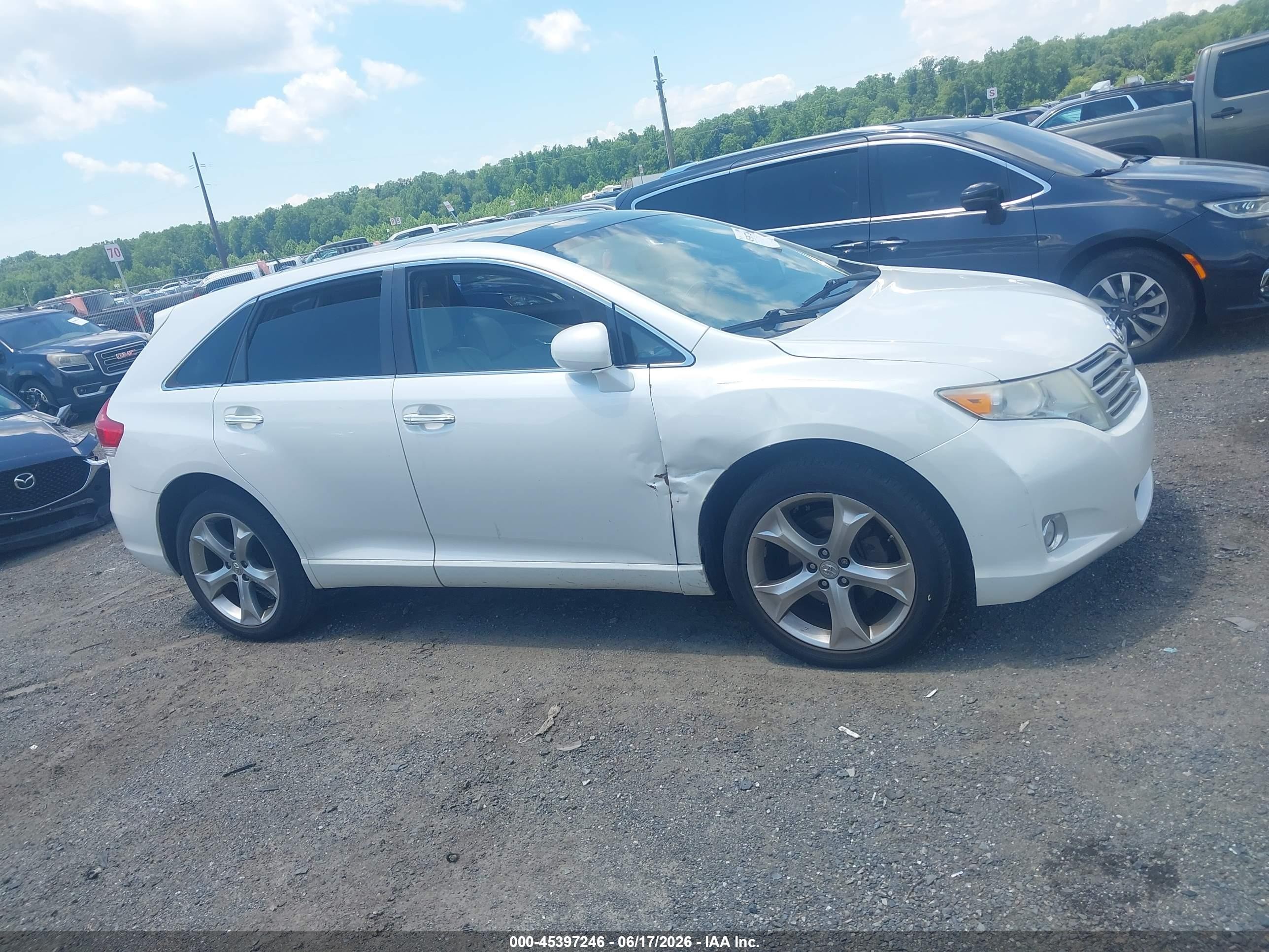 2011 Toyota Venza Base V6 White vin: 4T3BK3BB6BU062746