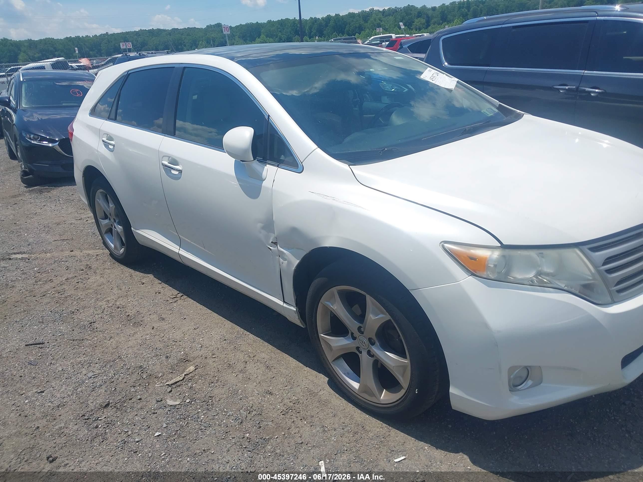 2011 Toyota Venza Base V6 White vin: 4T3BK3BB6BU062746