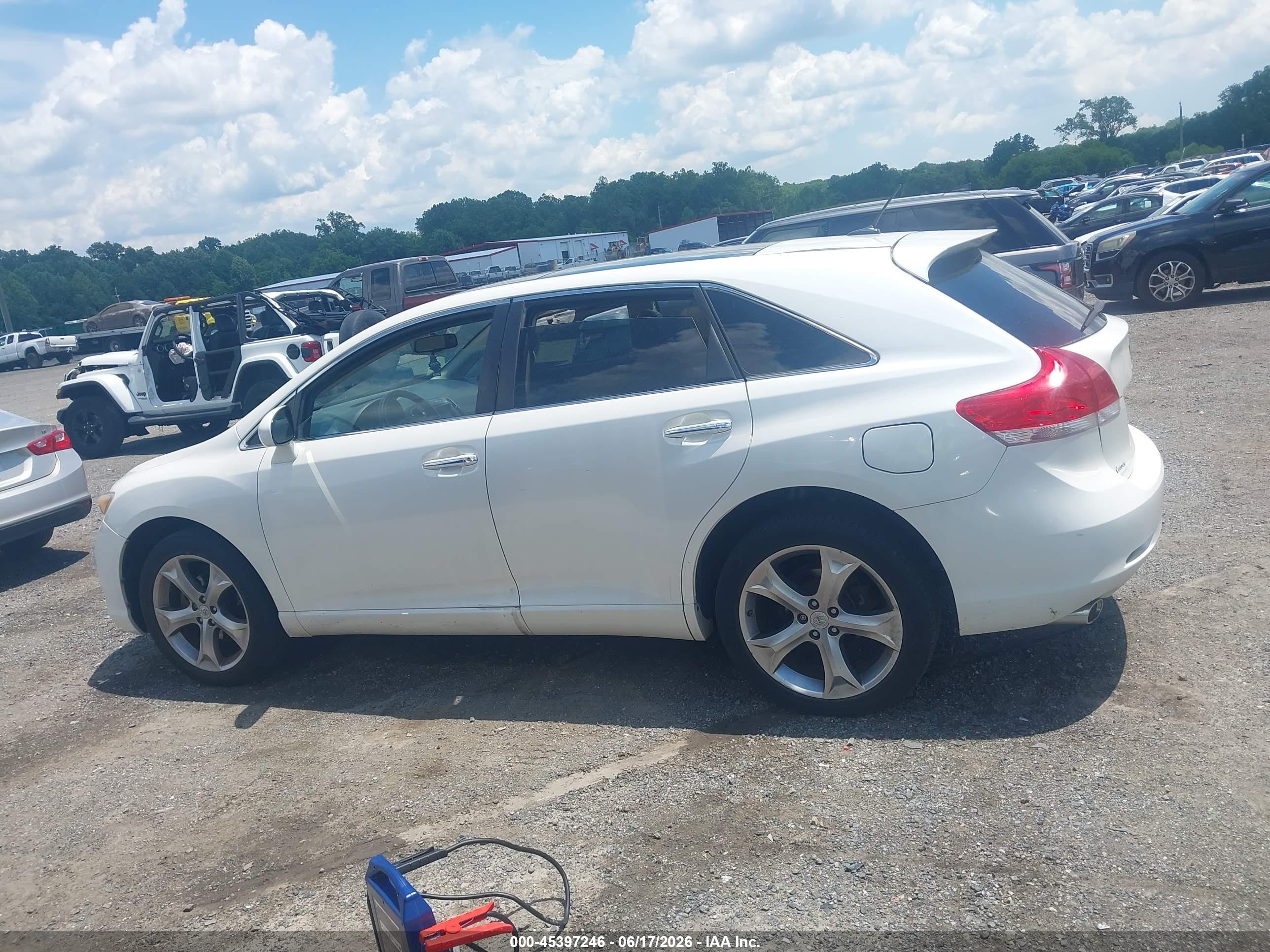 2011 Toyota Venza Base V6 White vin: 4T3BK3BB6BU062746