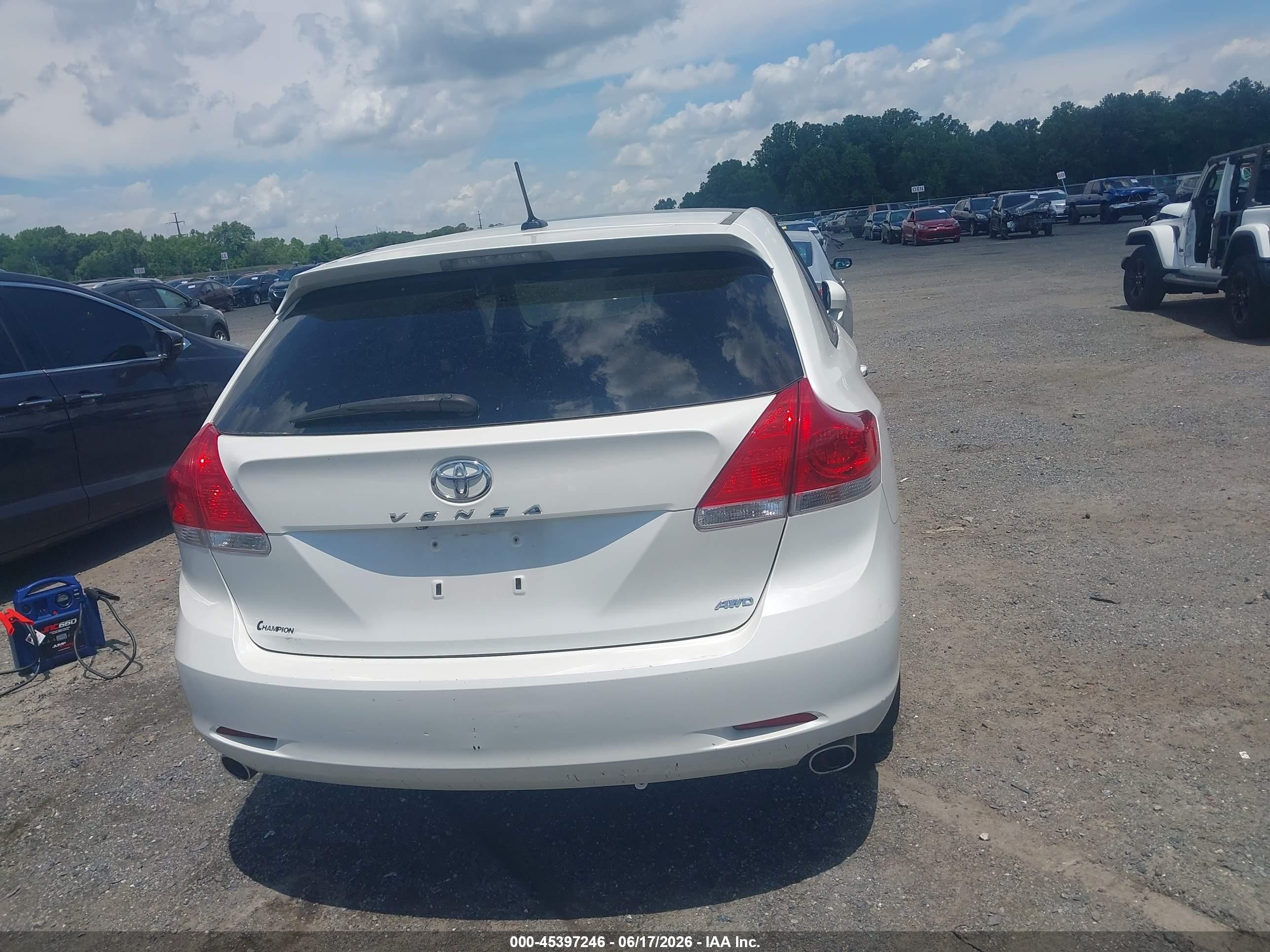 2011 Toyota Venza Base V6 White vin: 4T3BK3BB6BU062746