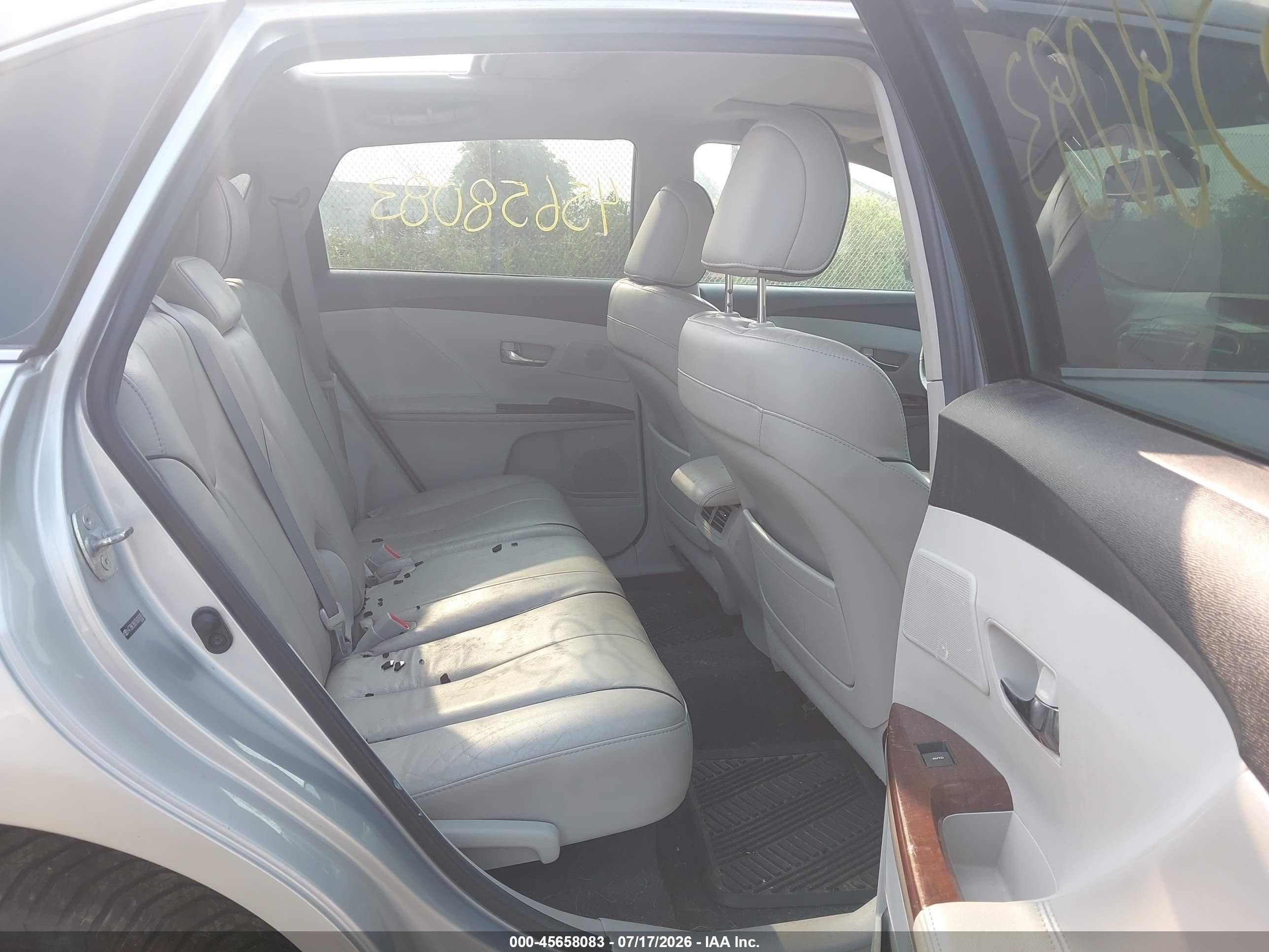 2011 Toyota Venza Base V6 Silver vin: 4T3BK3BB7BU058365