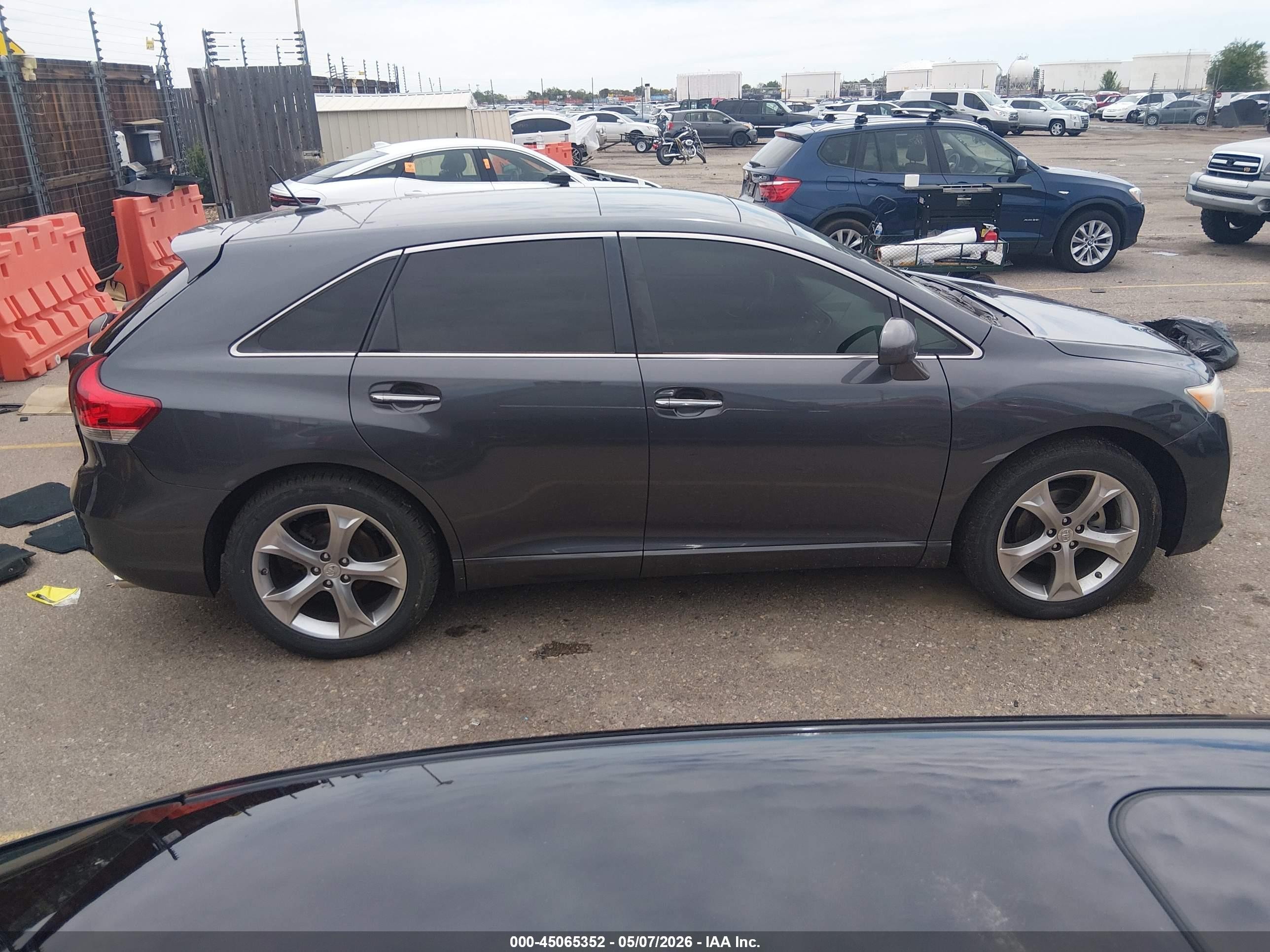 2011 Toyota Venza Base V6 Gray vin: 4T3BK3BB7BU061606