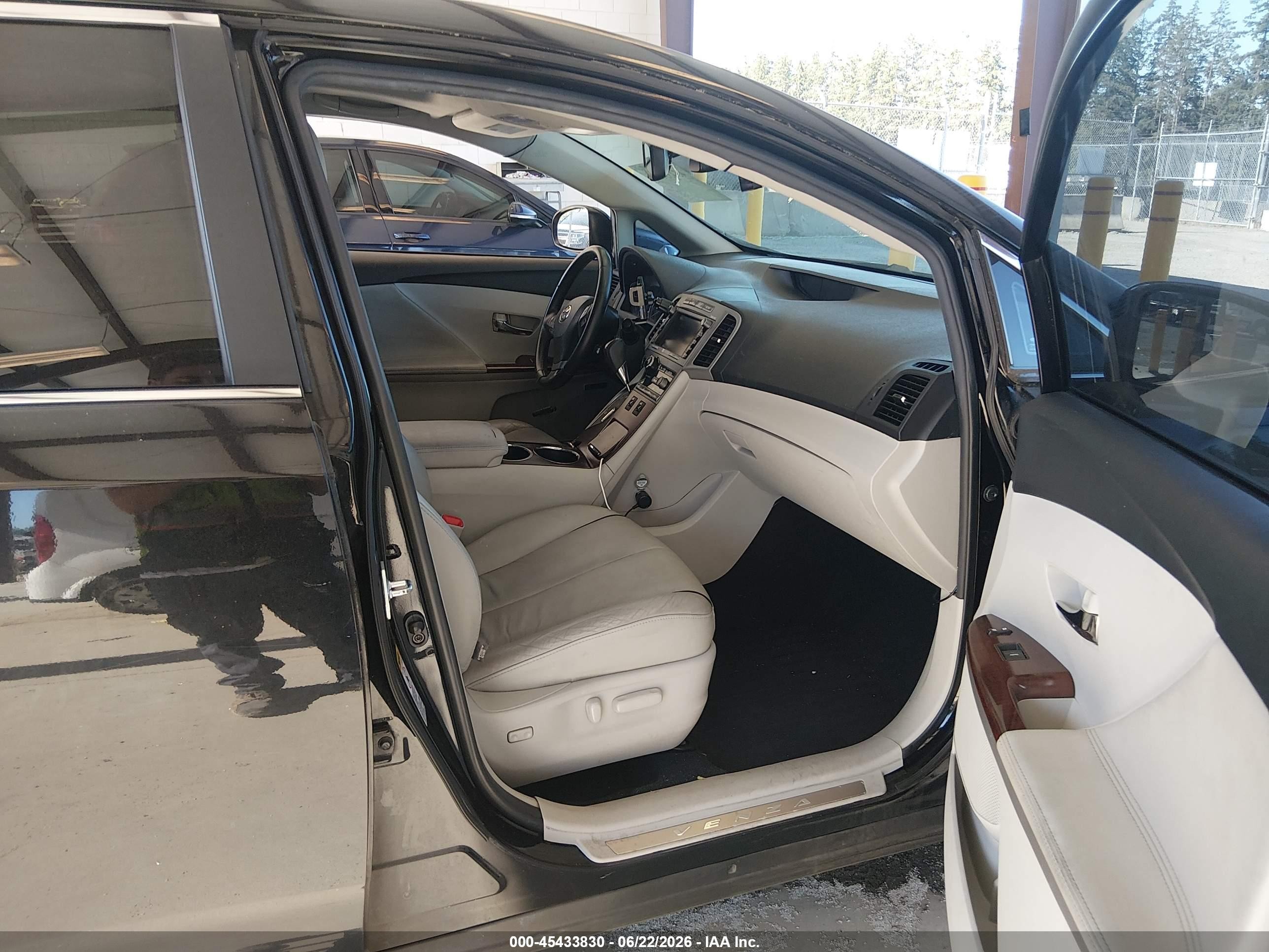 2010 Toyota Venza Base V6 Black vin: 4T3BK3BB8AU040293