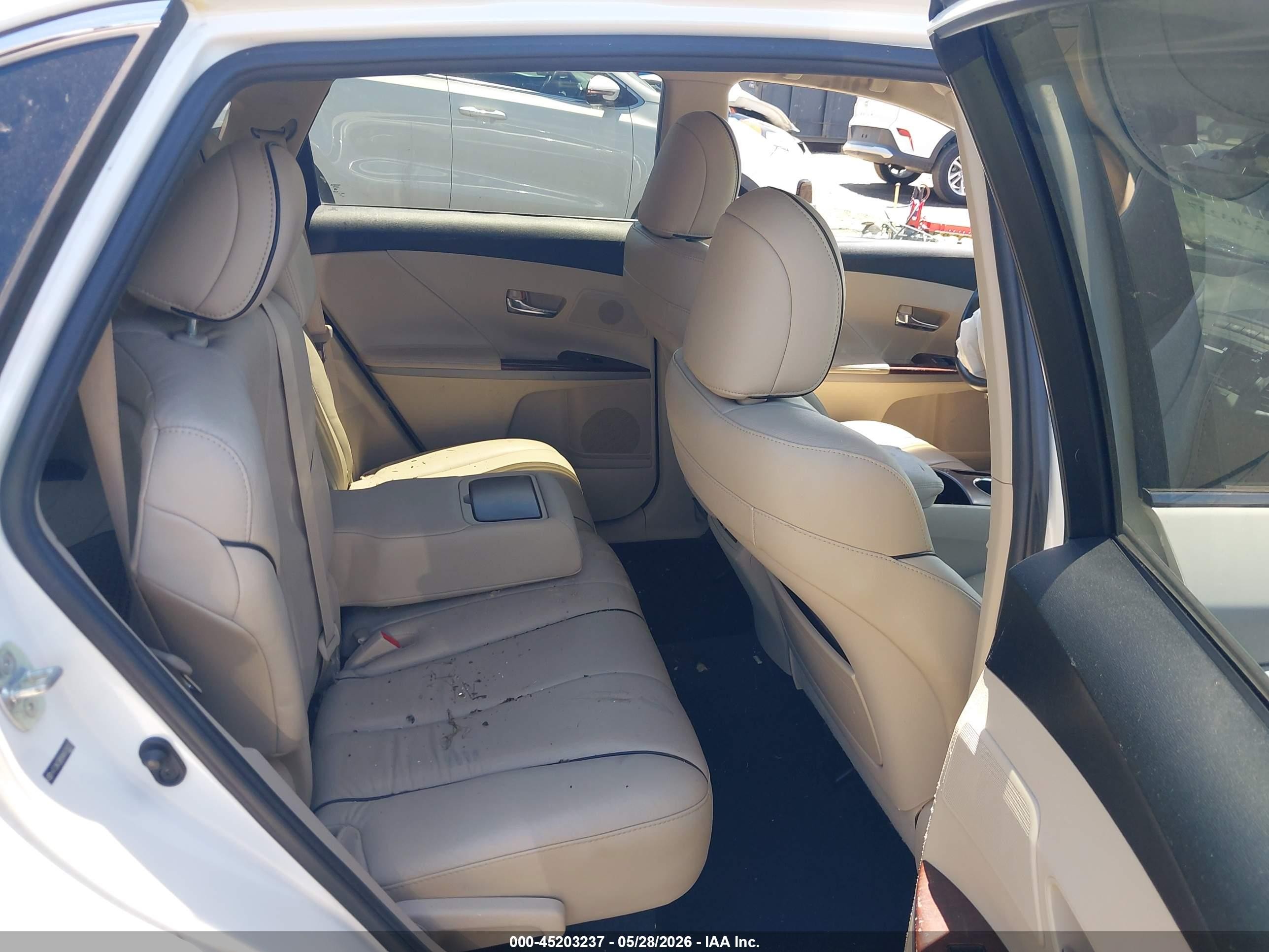 2010 Toyota Venza Base V6 White vin: 4T3BK3BB9AU038357