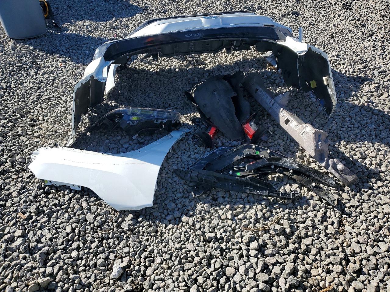 2022 Toyota Rav4 Xse White vin: 4T3E6RFV5NU069748