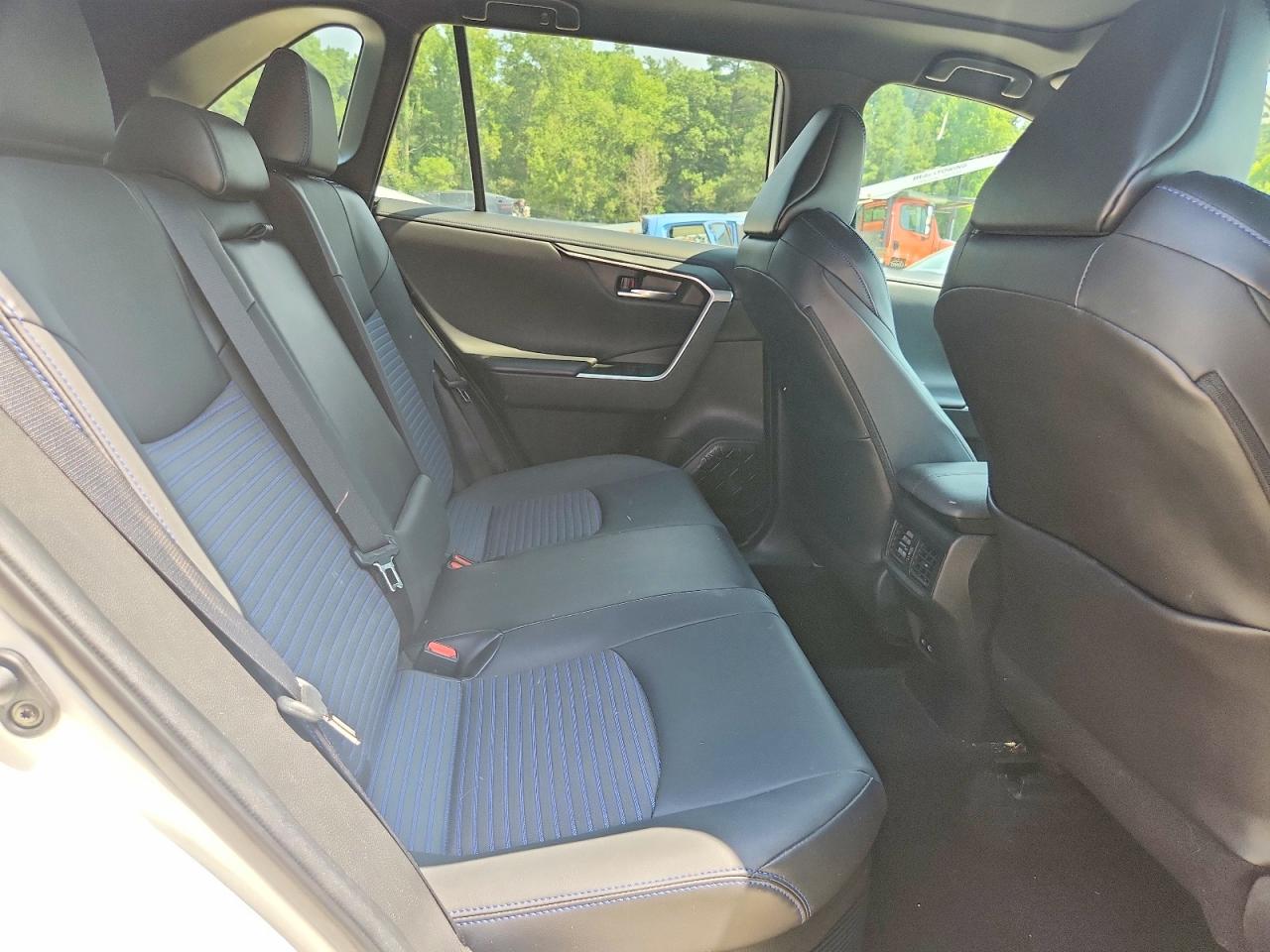 2022 Toyota Rav4 Xse Белый vin: 4T3E6RFV5NU076988