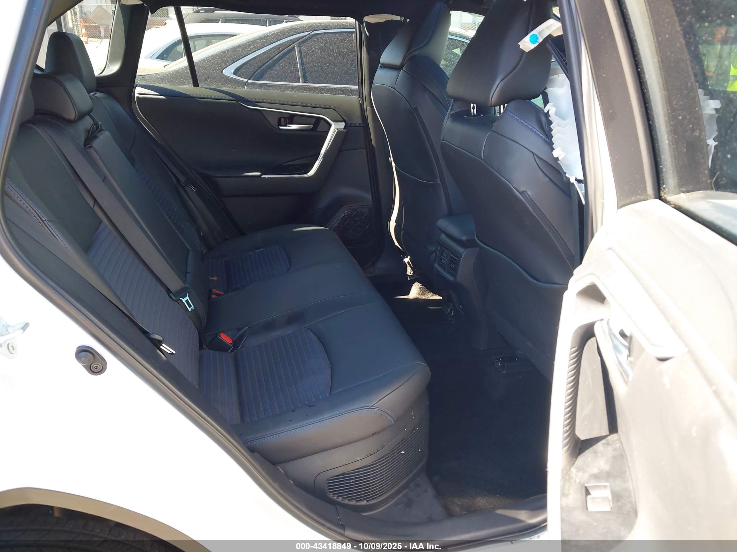 2024 Toyota Rav4 Hybrid Xse White vin: 4T3E6RFV8RU166156
