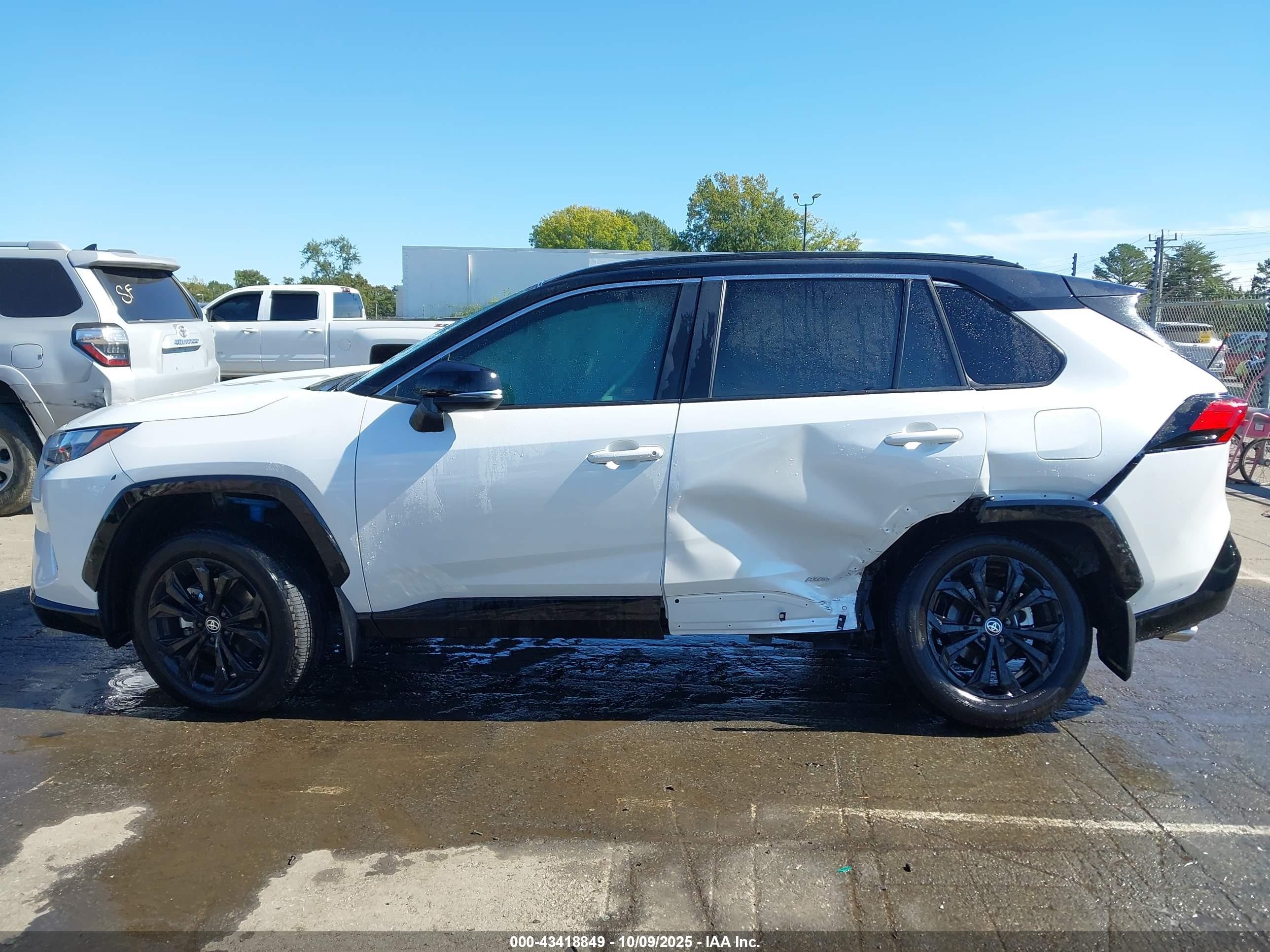 2024 Toyota Rav4 Hybrid Xse White vin: 4T3E6RFV8RU166156