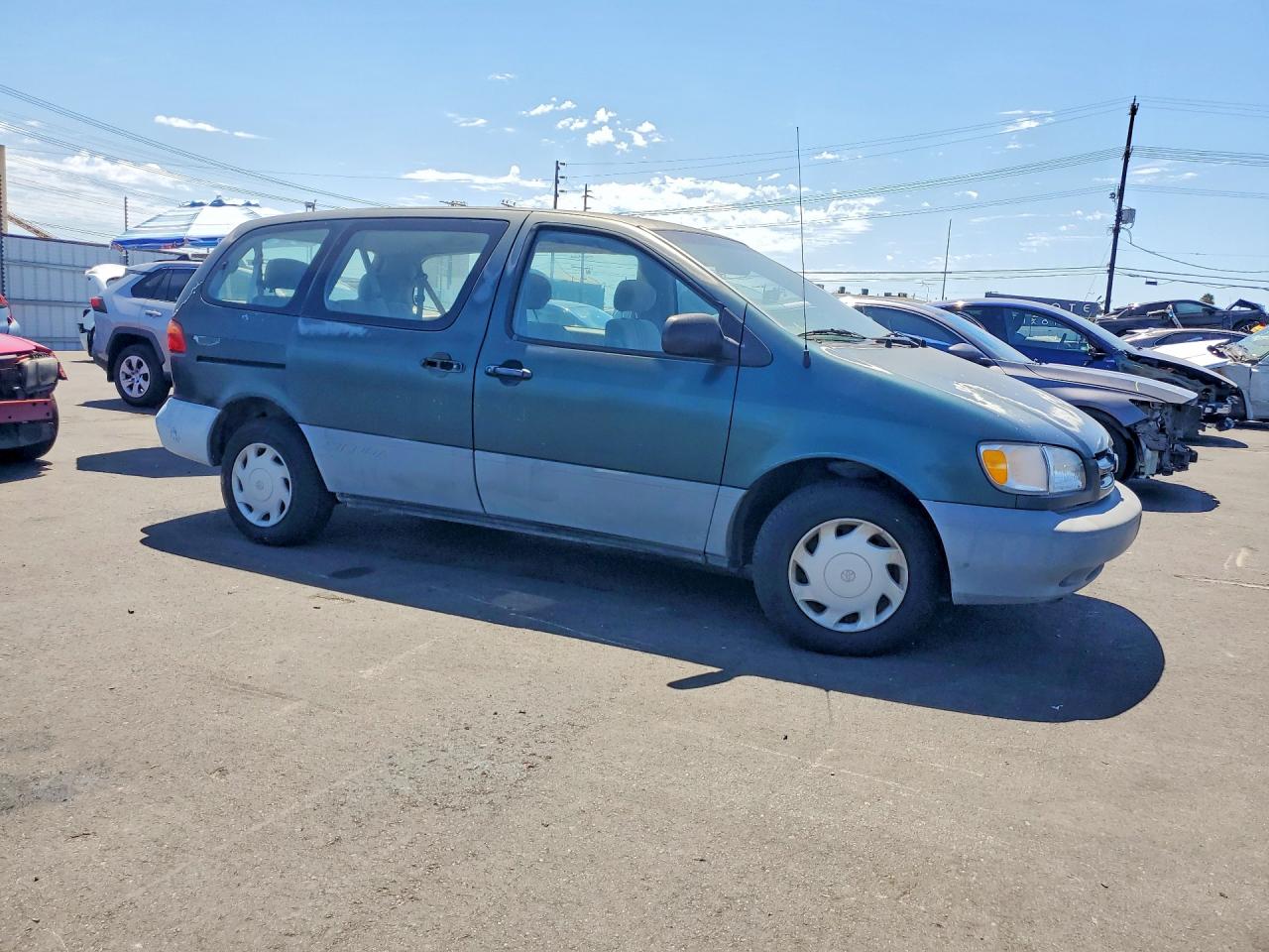 1998 Toyota Sienna Ce Green vin: 4T3GF19C9WU080466