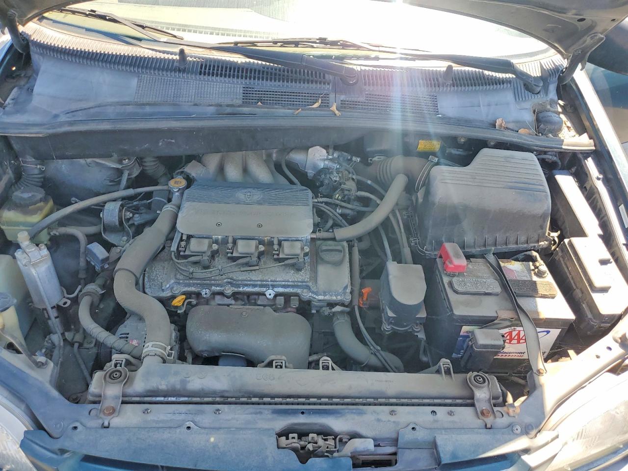 1998 Toyota Sienna Ce Green vin: 4T3GF19C9WU080466