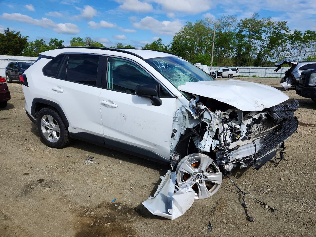 2020 Toyota Rav4 Le White vin: 4T3LWRFV3LU005843
