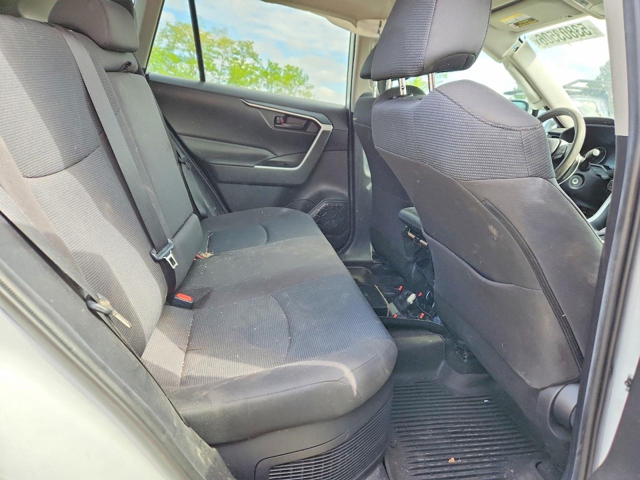 2020 Toyota Rav4 Le White vin: 4T3LWRFV3LU005843