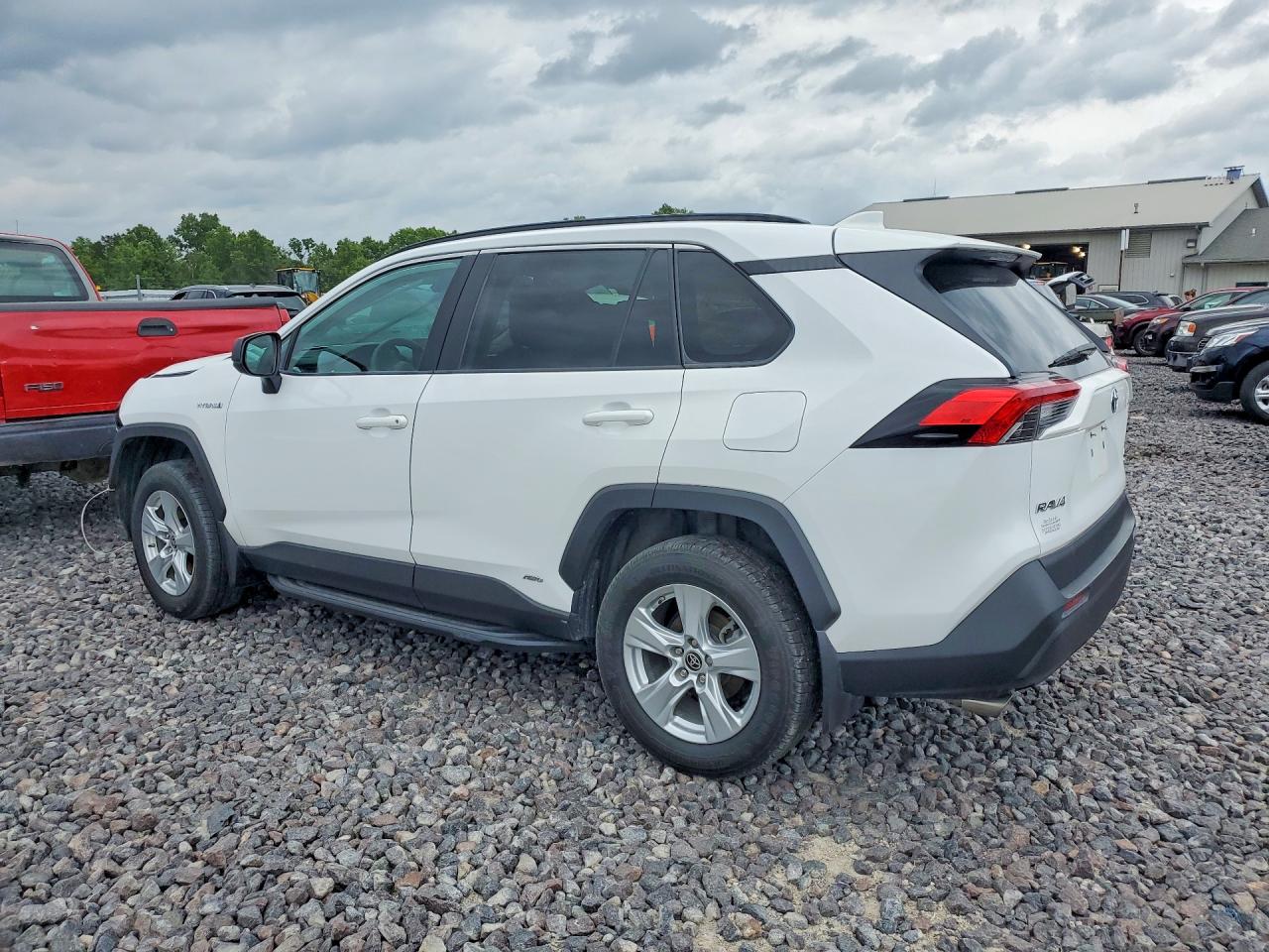 2021 Toyota Rav4 Le White vin: 4T3LWRFV4MU013239