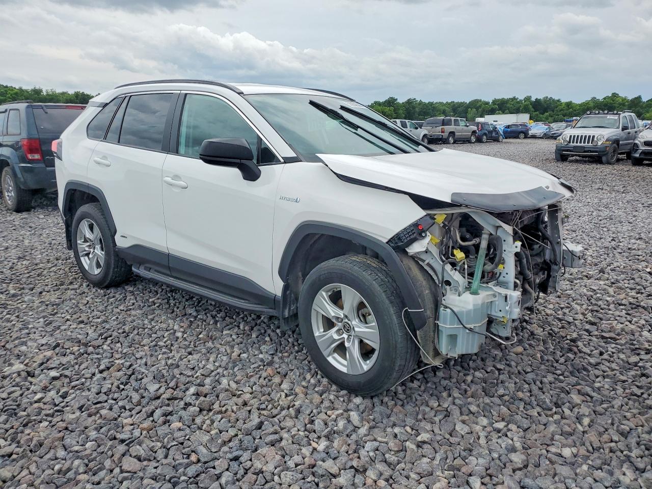 2021 Toyota Rav4 Le White vin: 4T3LWRFV4MU013239