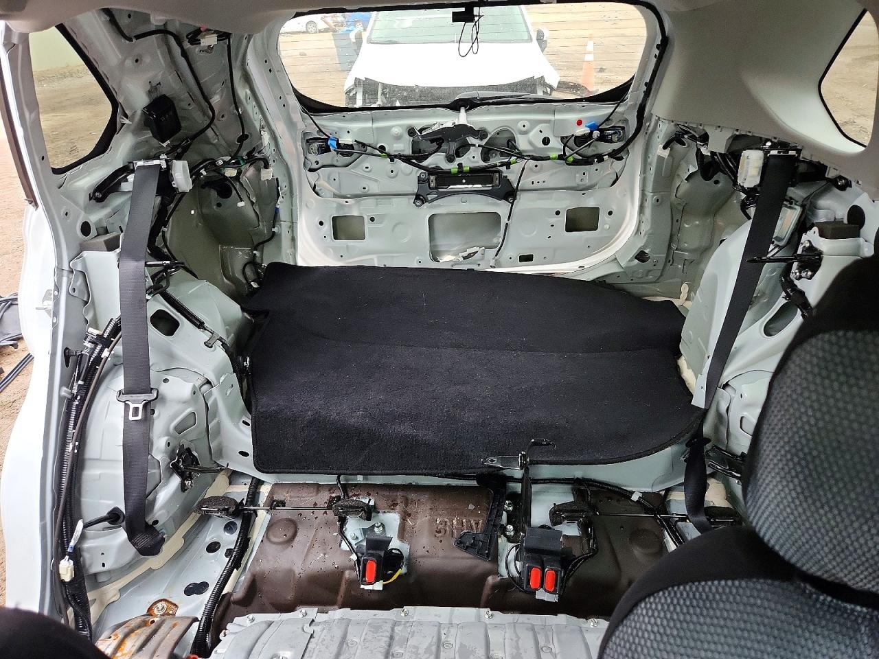 2025 Toyota Rav4 Le Белый vin: 4T3LWRFVXSU173056
