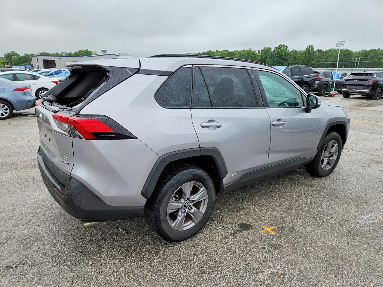 2023 Toyota Rav4 Le Silver vin: 4T3MWRFV3PU095327