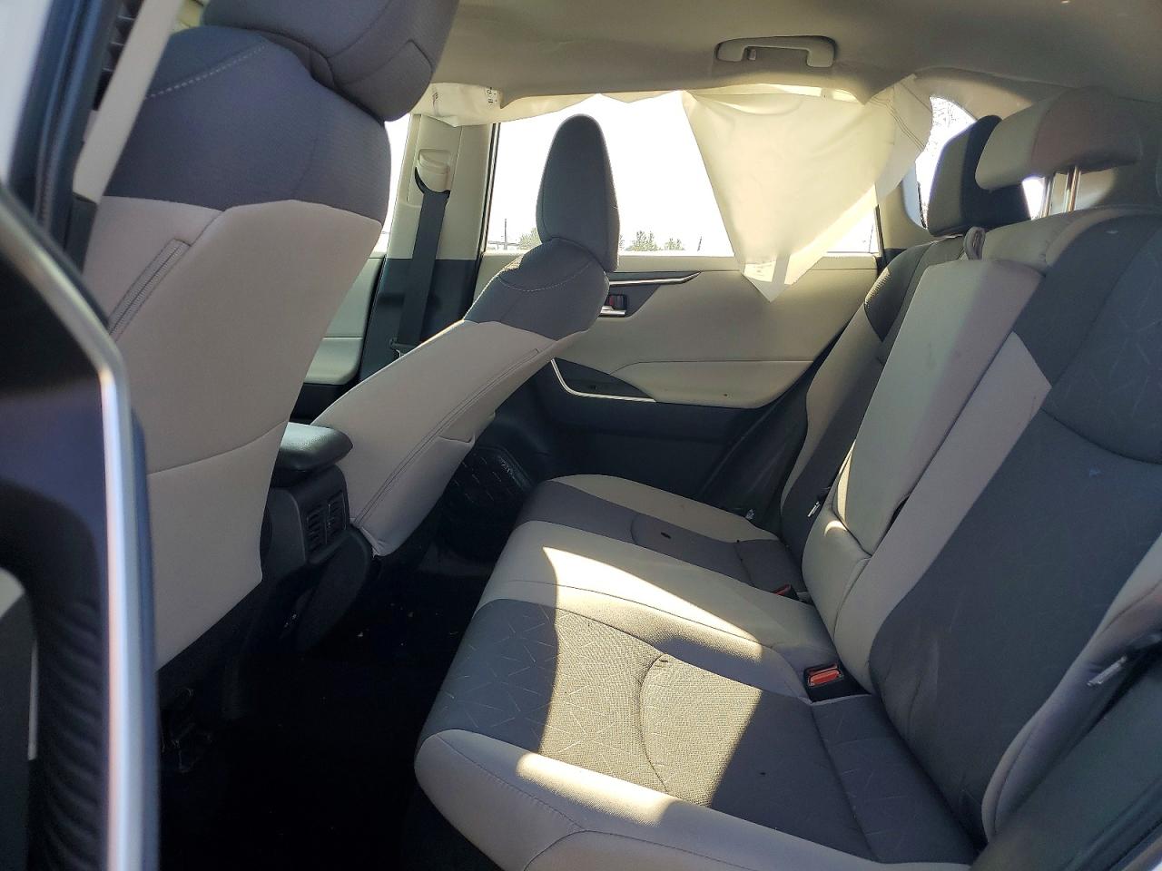 2025 Toyota Rav4 Hybrid Xle White vin: 4T3RWRFV0SU169074