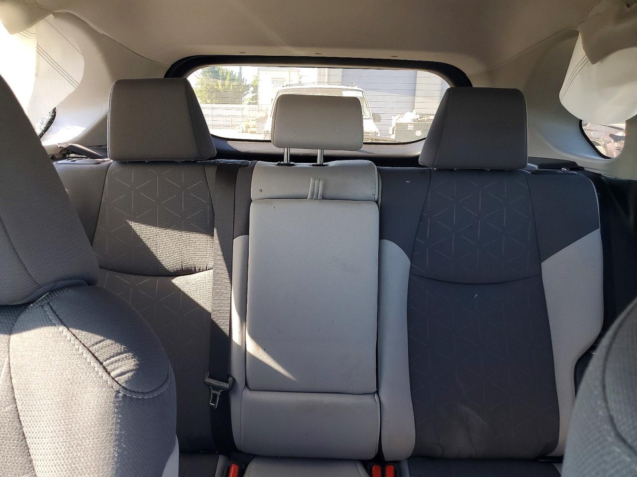 2025 Toyota Rav4 Hybrid Xle White vin: 4T3RWRFV0SU169074