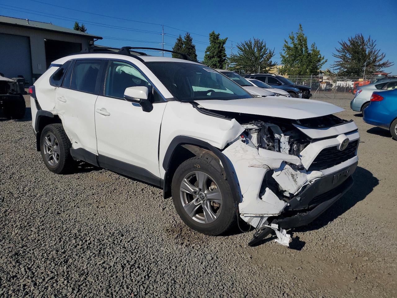 2025 Toyota Rav4 Hybrid Xle White vin: 4T3RWRFV0SU169074