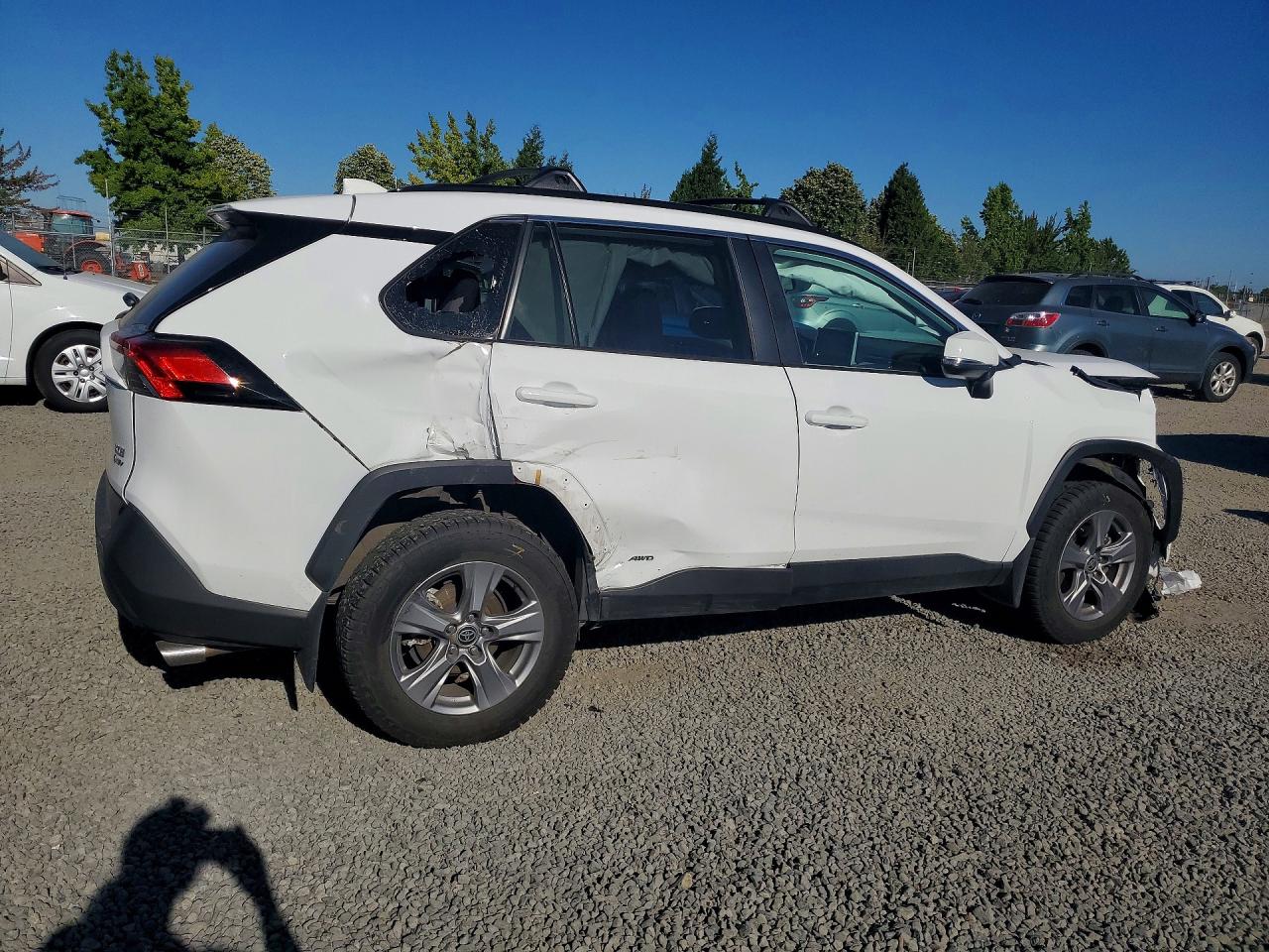 2025 Toyota Rav4 Hybrid Xle White vin: 4T3RWRFV0SU169074