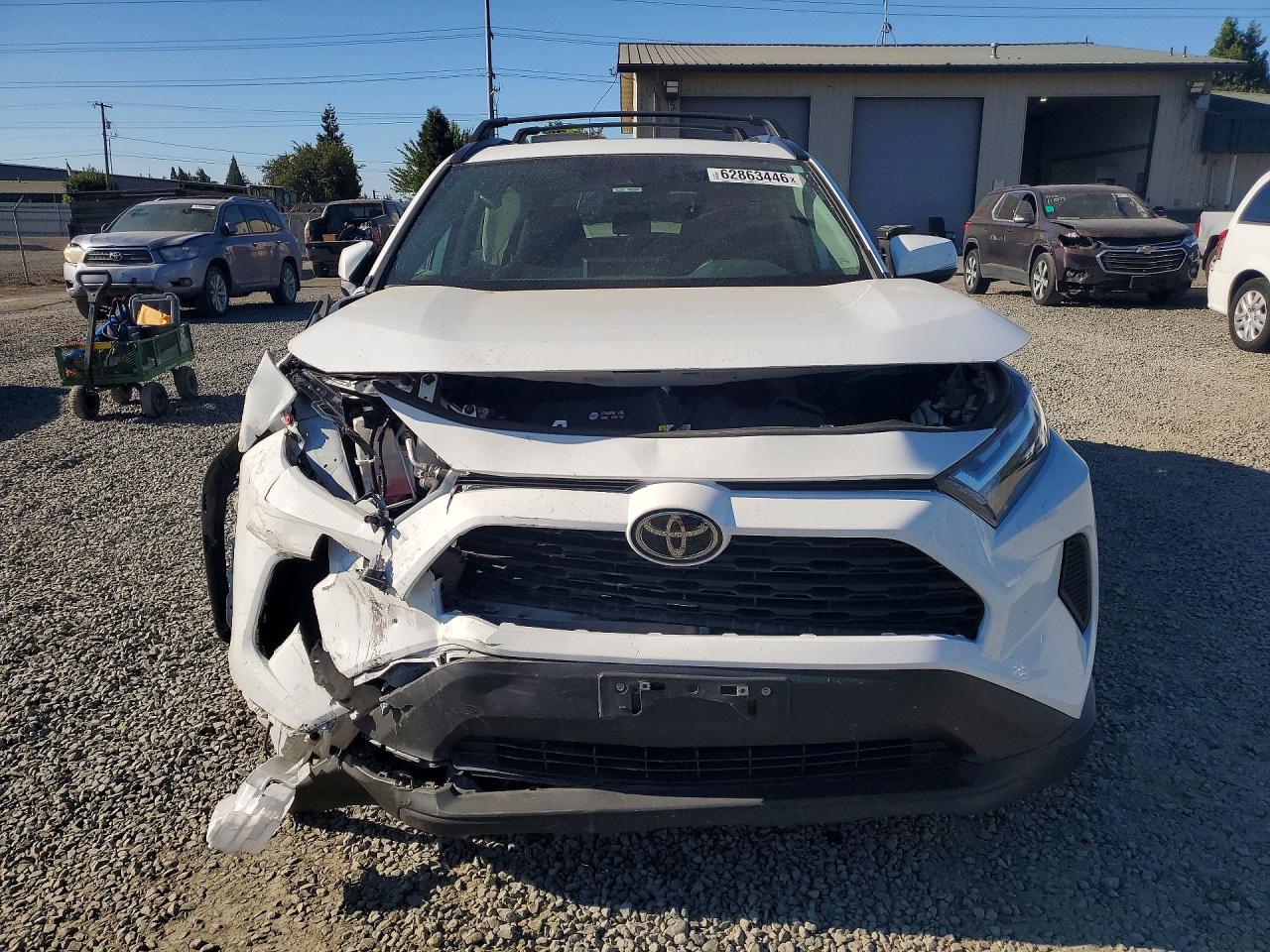 2025 Toyota Rav4 Hybrid Xle White vin: 4T3RWRFV0SU169074