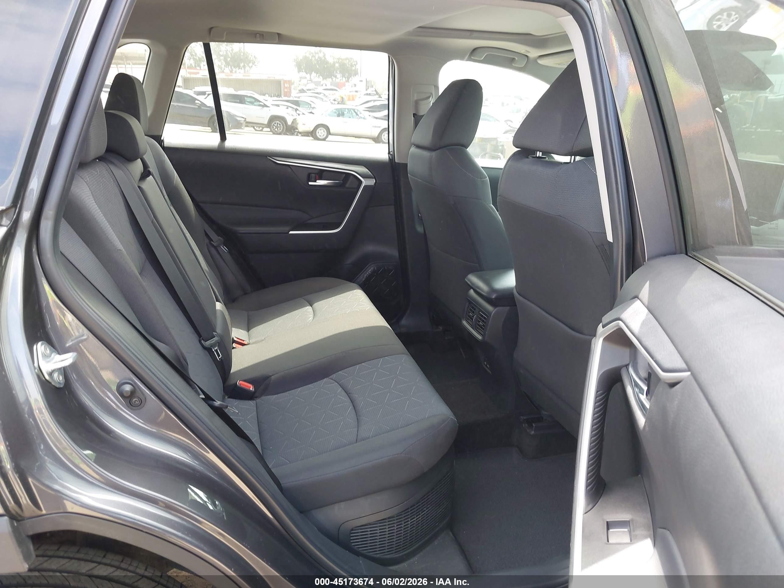 2024 Toyota Rav4 Hybrid Xle Gray vin: 4T3RWRFV2RU149743