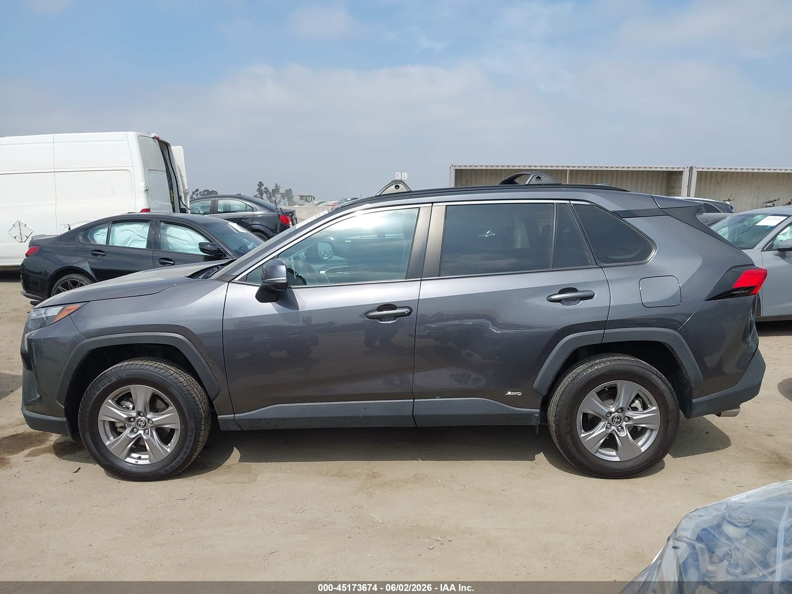 2024 Toyota Rav4 Hybrid Xle Gray vin: 4T3RWRFV2RU149743