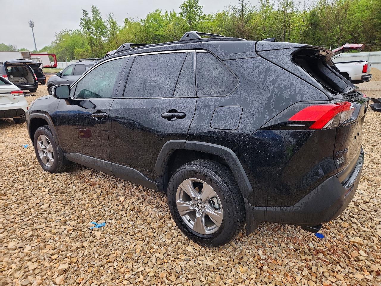 2025 Toyota Rav4 Hybrid Xle Black vin: 4T3RWRFV2SU179296