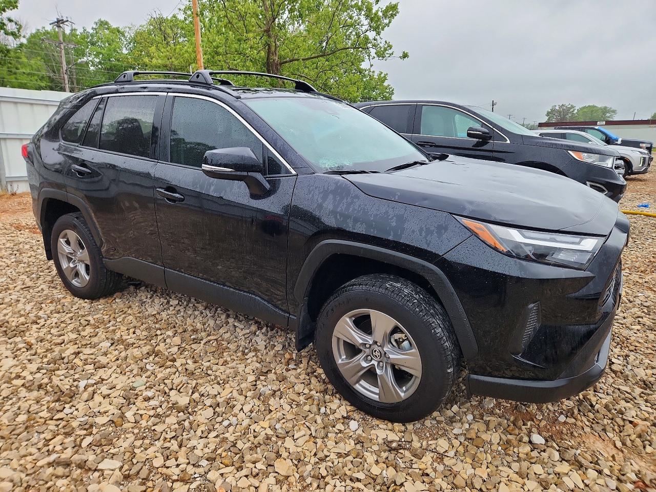 2025 Toyota Rav4 Hybrid Xle Black vin: 4T3RWRFV2SU179296
