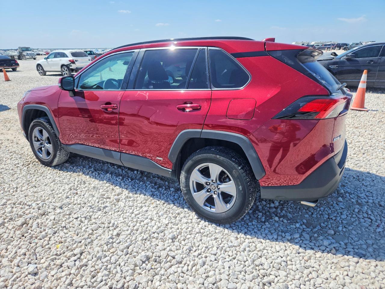 2022 Toyota Rav4 Xle Red vin: 4T3RWRFV3NU056532