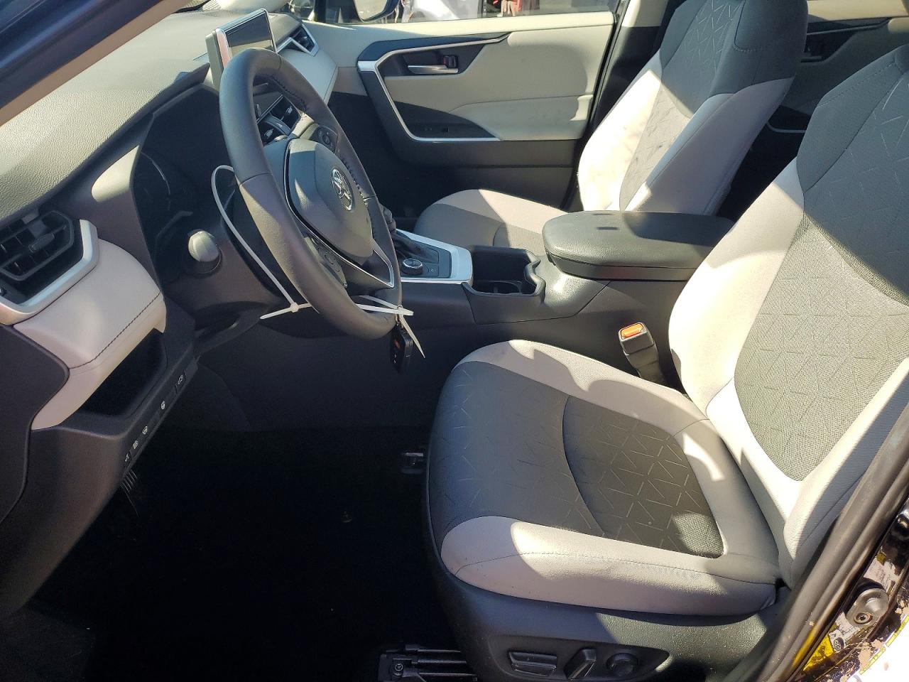 2025 Toyota Rav4 Hybrid Xle Blue vin: 4T3RWRFV3SU209213