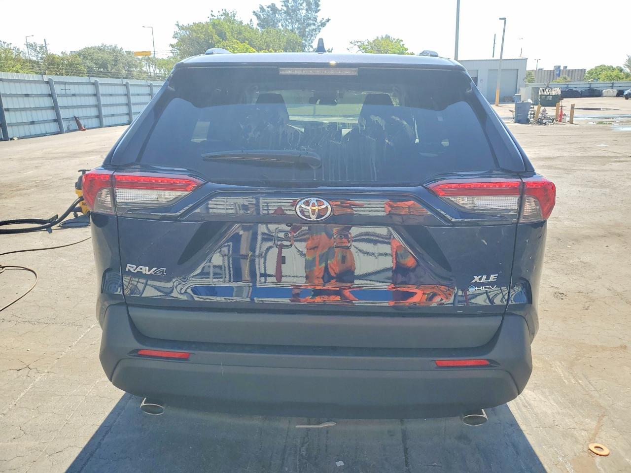 2025 Toyota Rav4 Hybrid Xle Blue vin: 4T3RWRFV3SU209213