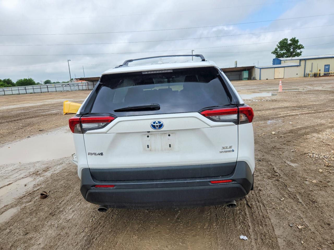 2022 Toyota Rav4 Xle Белый vin: 4T3RWRFV5NU064213