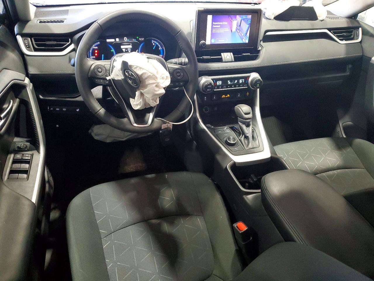 2025 Toyota Rav4 Hybrid Xle Черный vin: 4T3RWRFVXSU187825