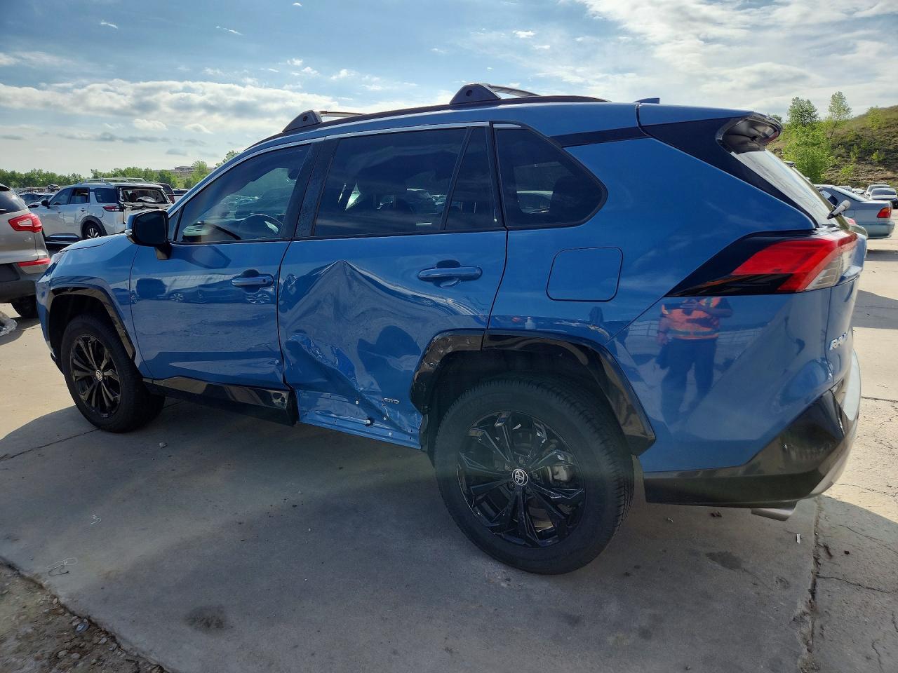2022 Toyota Rav4 Se Blue vin: 4T3T6RFV0NU070491