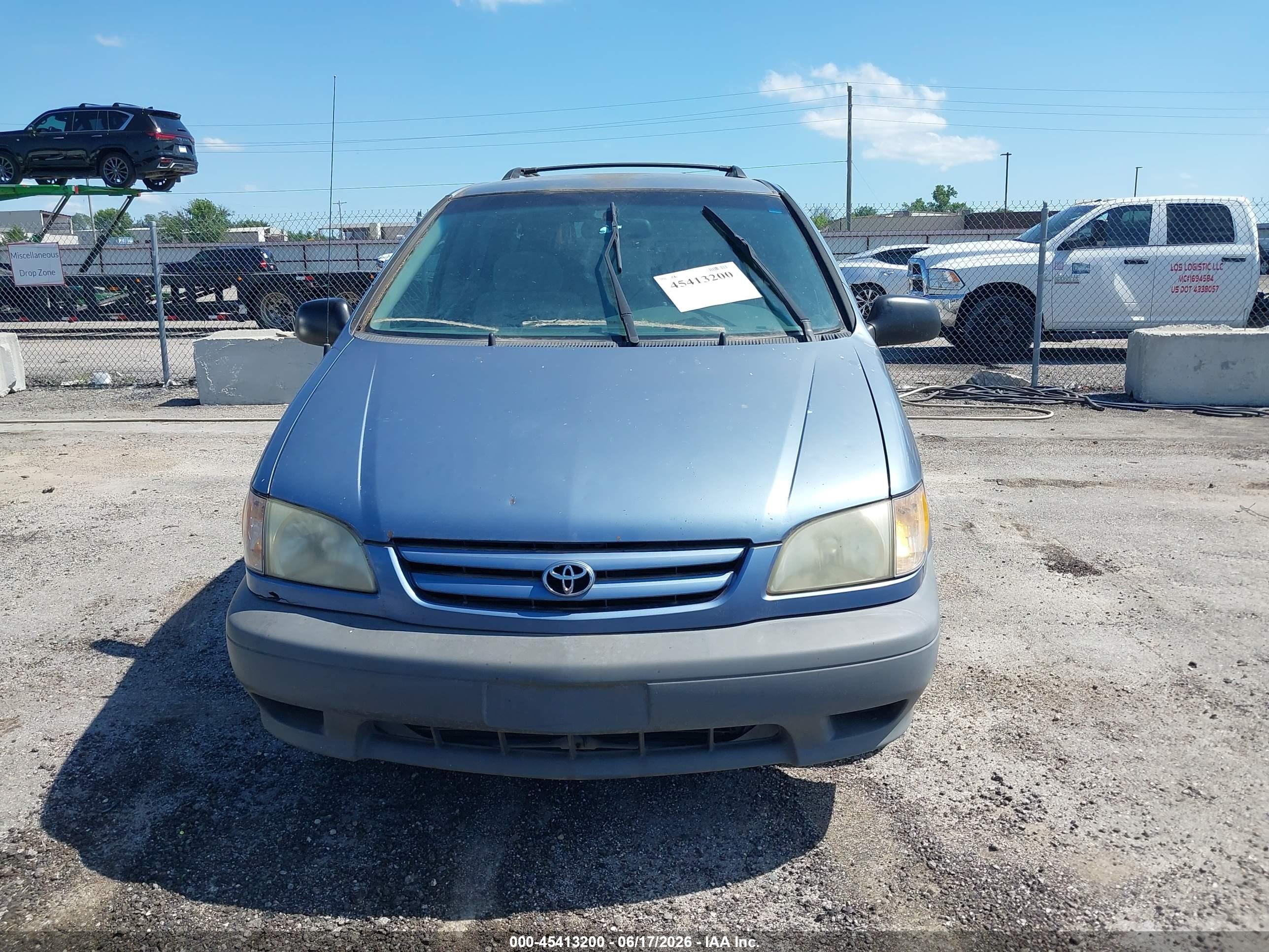 2003 Toyota Sienna   Light Blue vin: 4T3VF19C13U549117