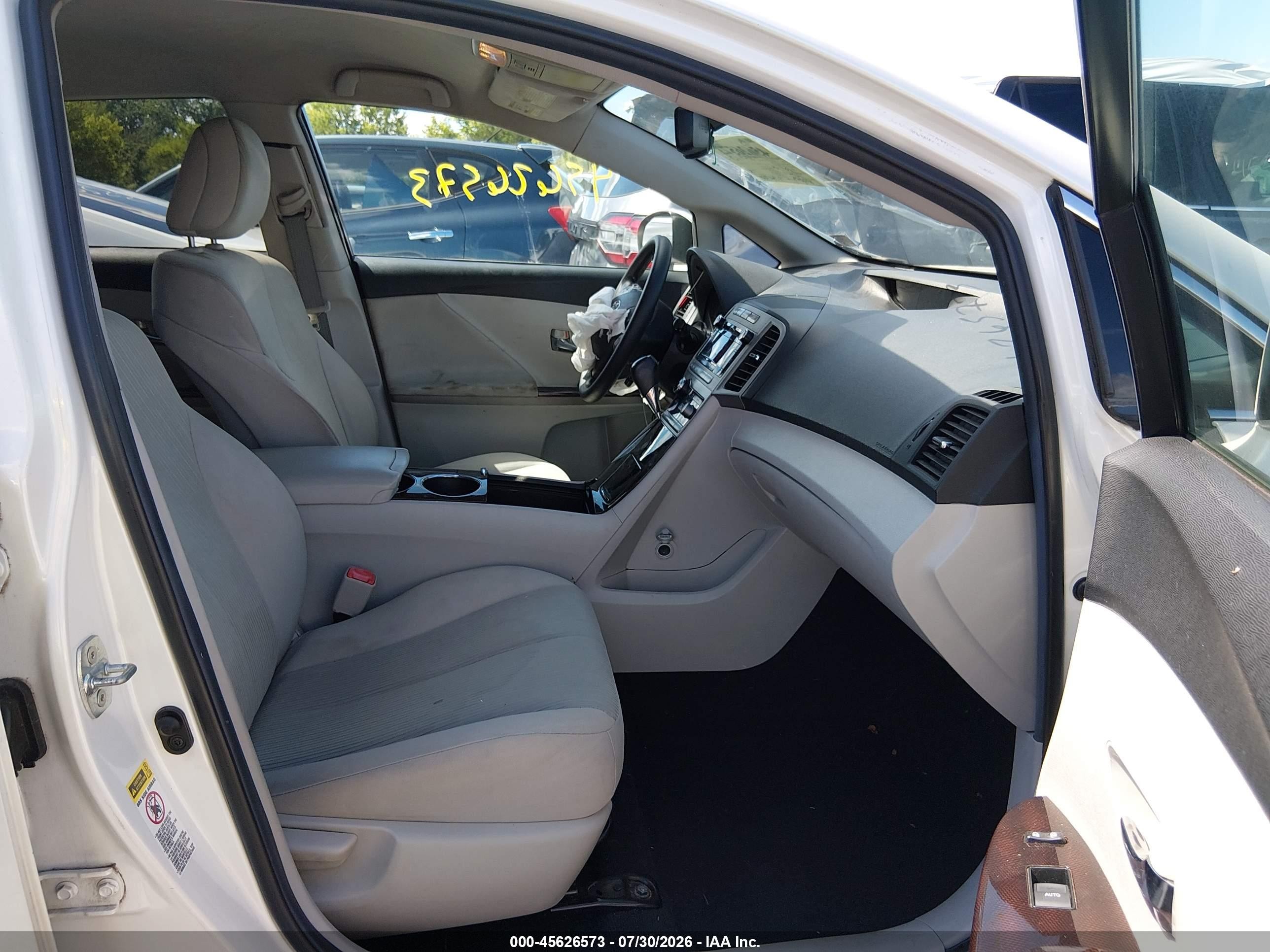 2011 Toyota Venza   White vin: 4T3ZA3BB0BU050772