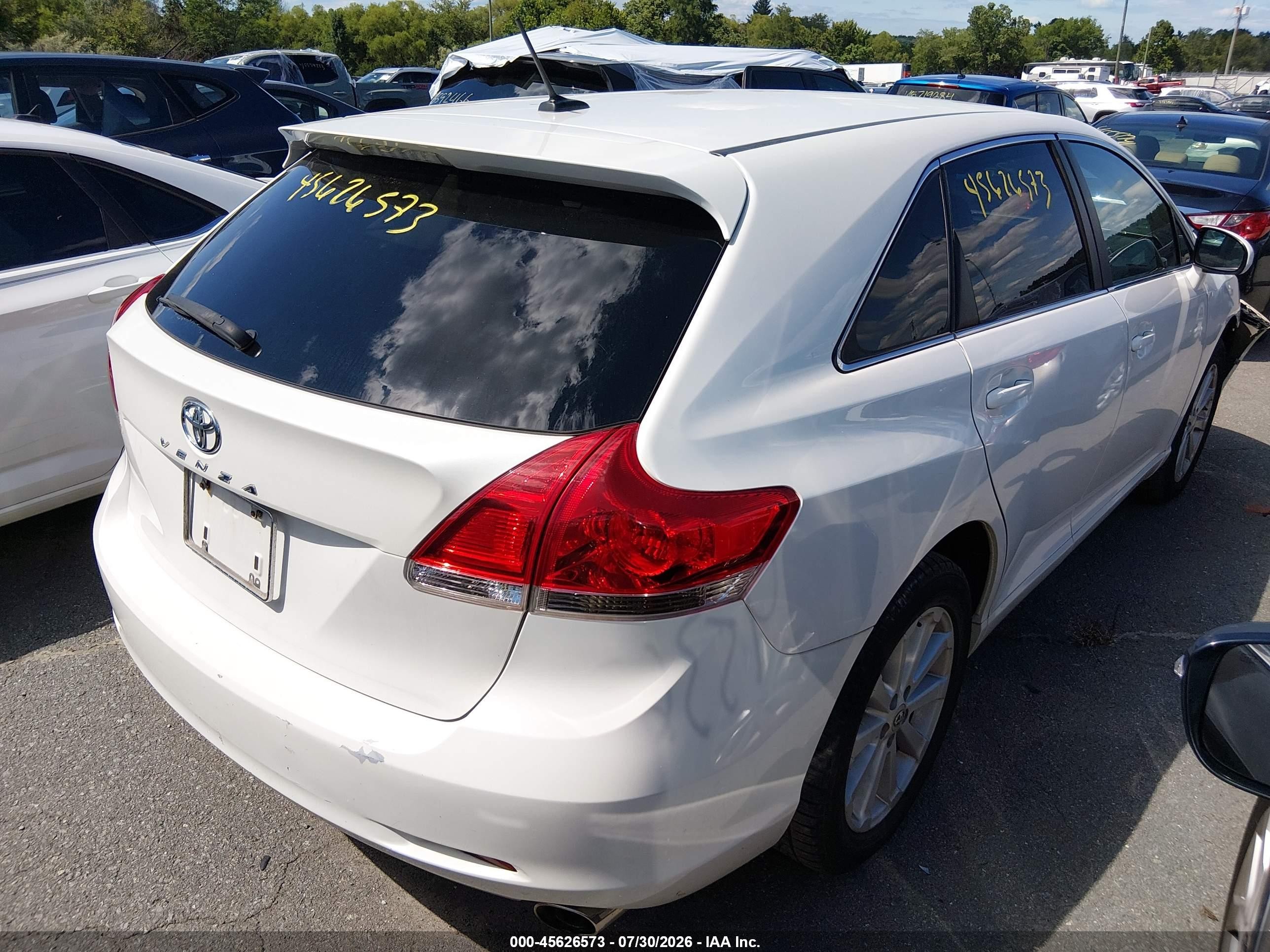 2011 Toyota Venza   White vin: 4T3ZA3BB0BU050772