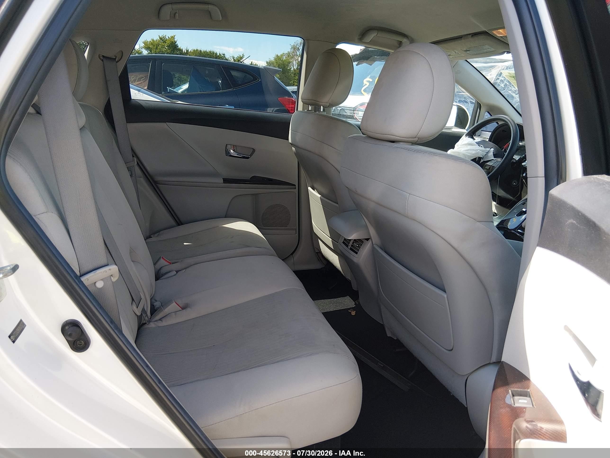 2011 Toyota Venza   White vin: 4T3ZA3BB0BU050772
