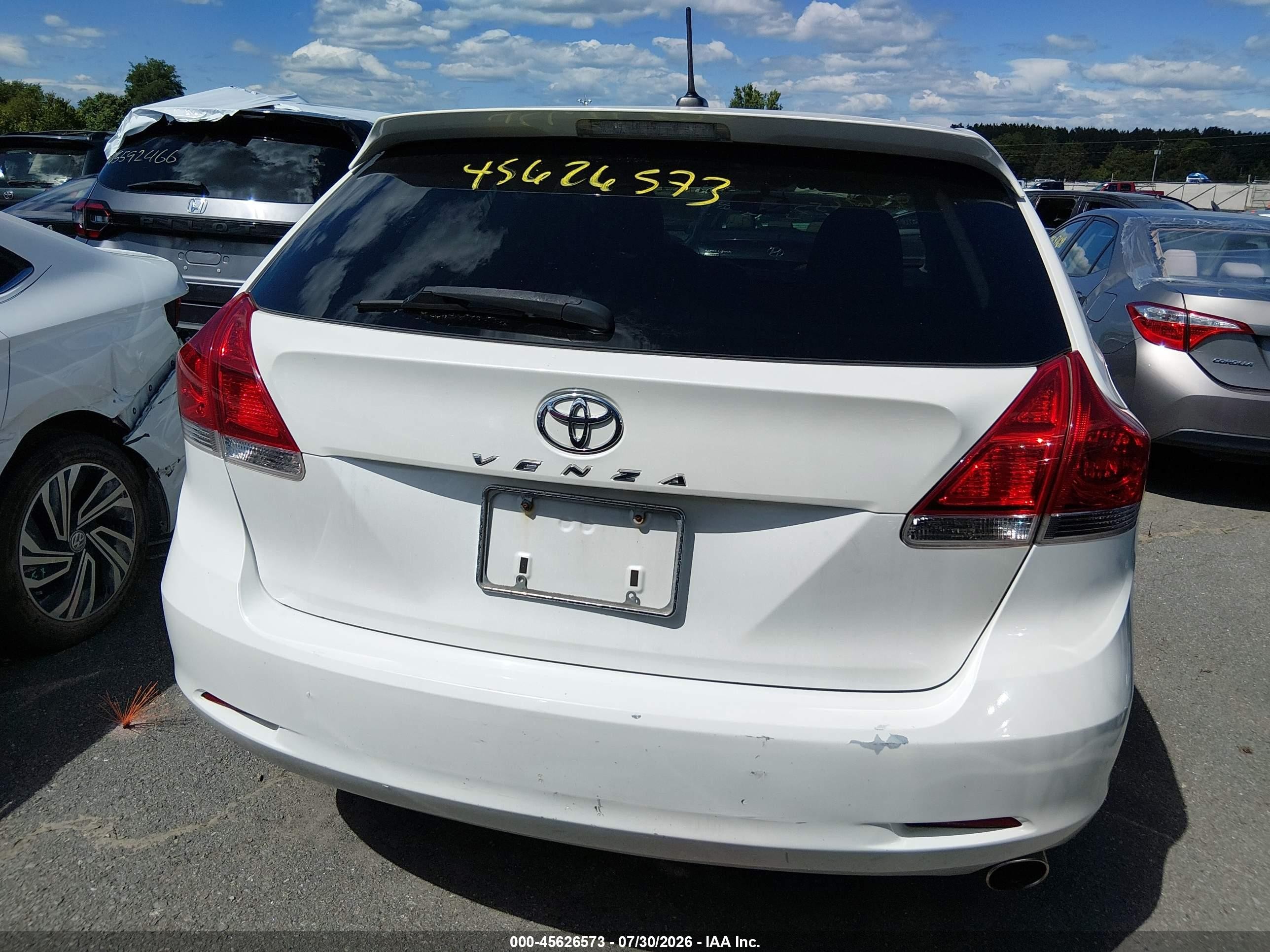 2011 Toyota Venza   White vin: 4T3ZA3BB0BU050772