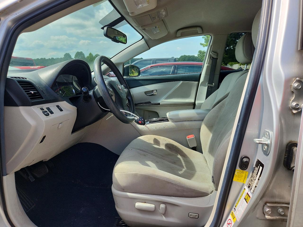 2012 Toyota Venza Le Silver vin: 4T3ZA3BB0CU057058