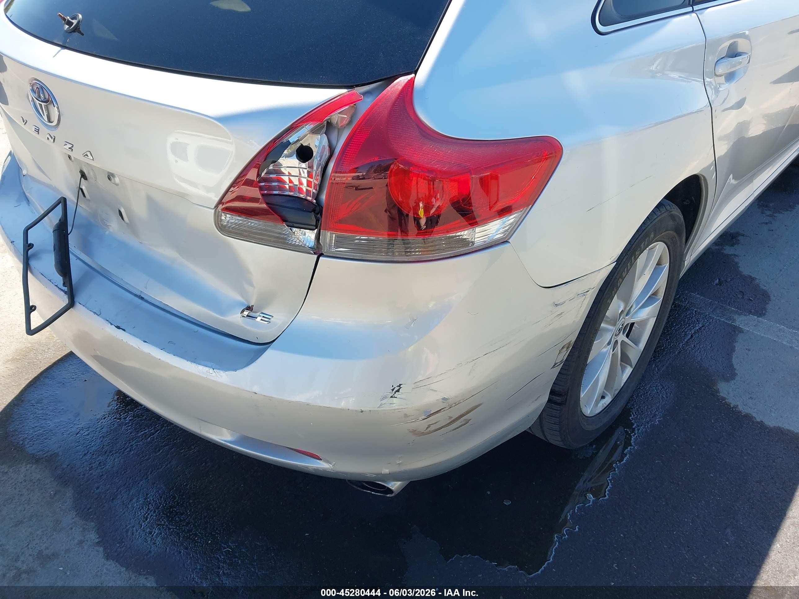 2013 Toyota Venza Le Silver vin: 4T3ZA3BB0DU074010
