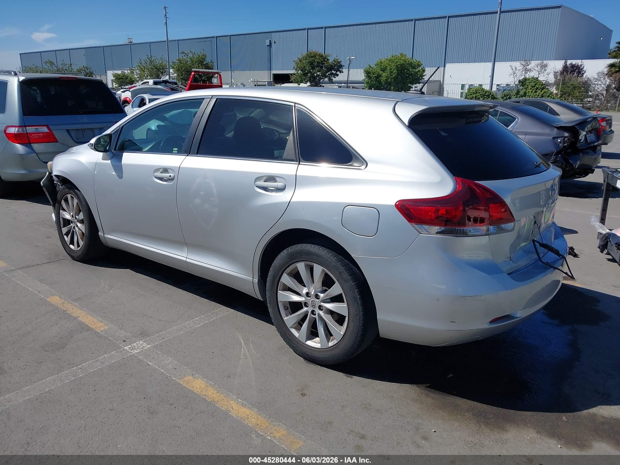 2013 Toyota Venza Le Silver vin: 4T3ZA3BB0DU074010