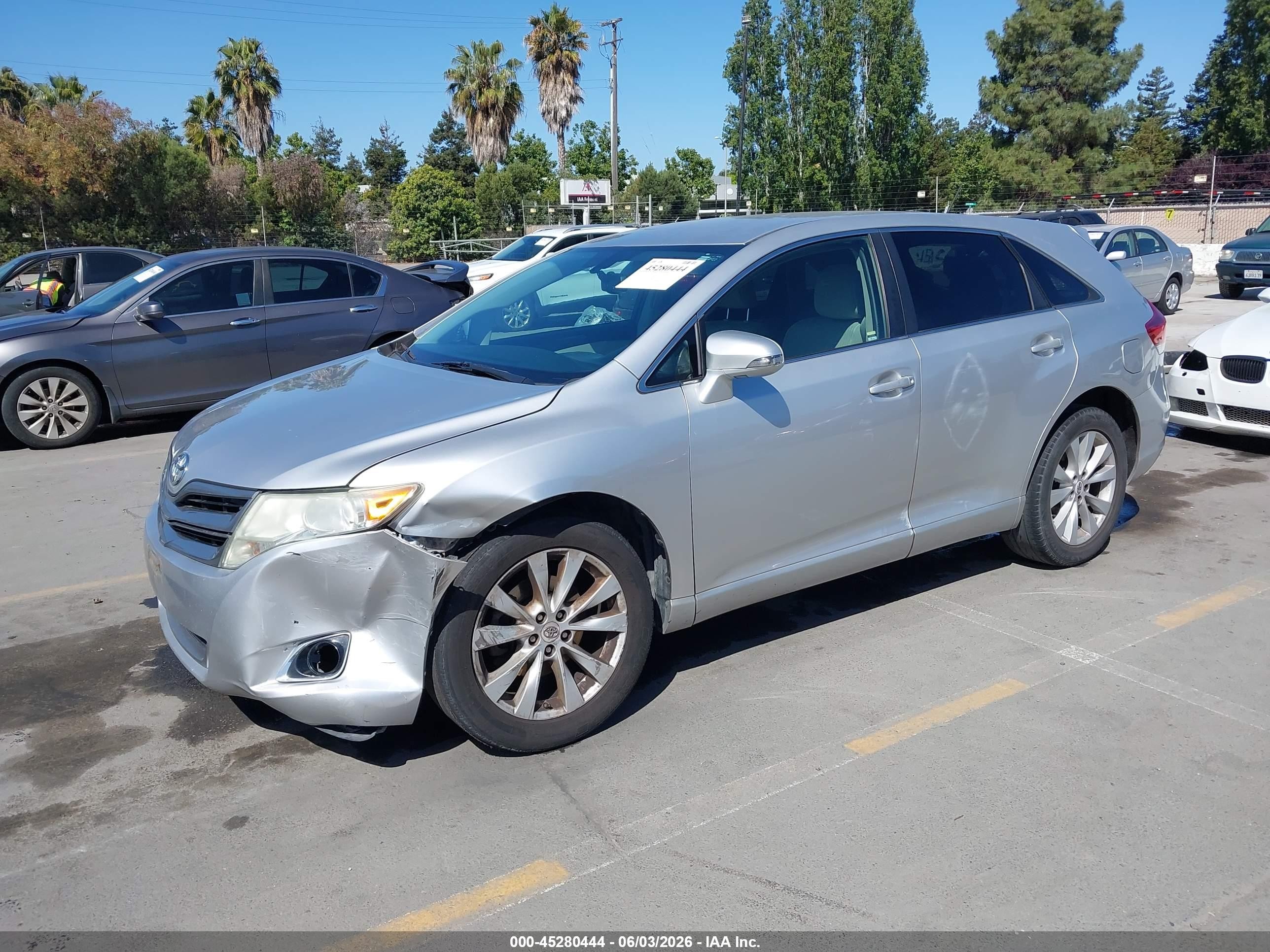 2013 Toyota Venza Le Silver vin: 4T3ZA3BB0DU074010