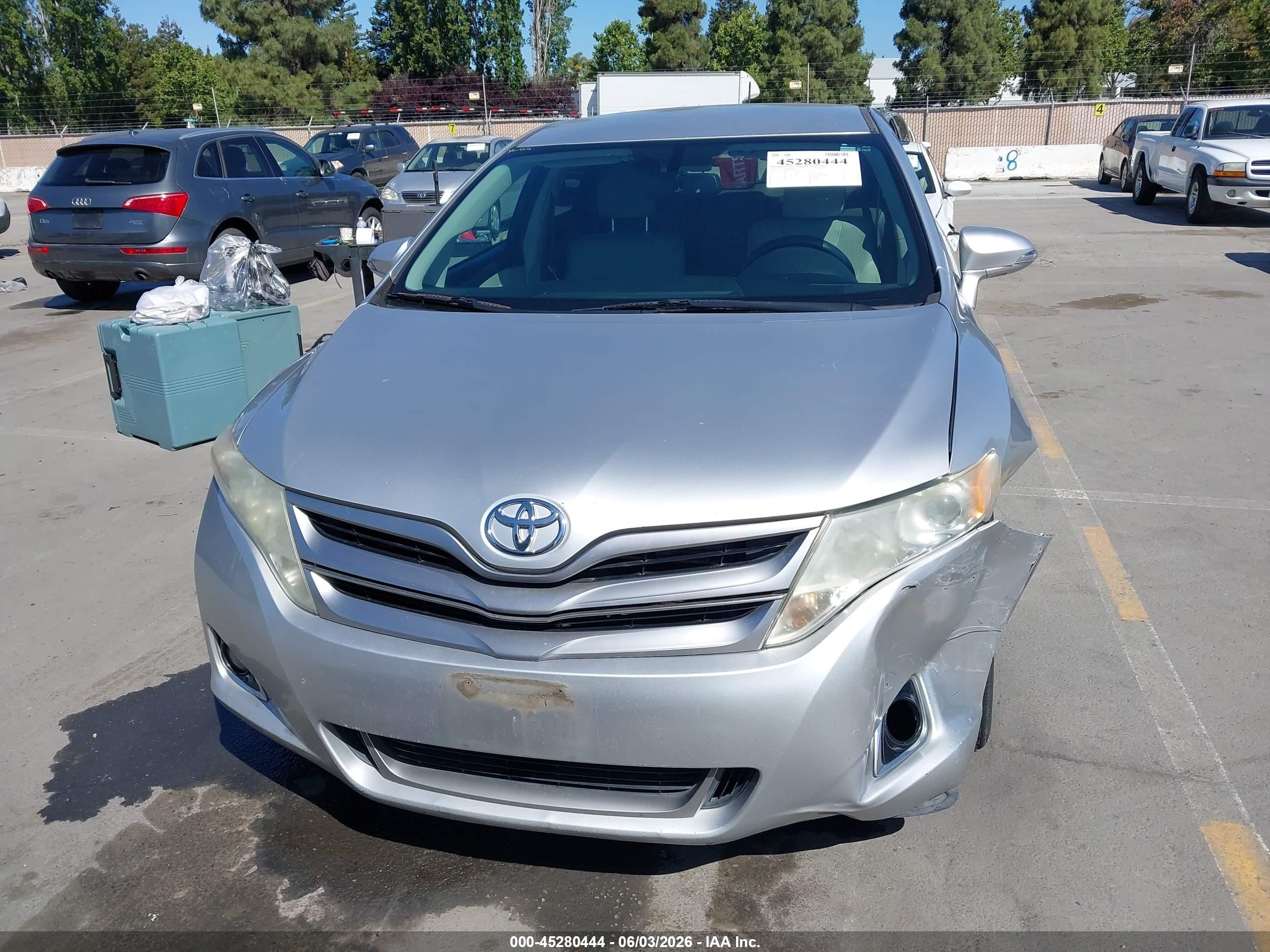 2013 Toyota Venza Le Silver vin: 4T3ZA3BB0DU074010