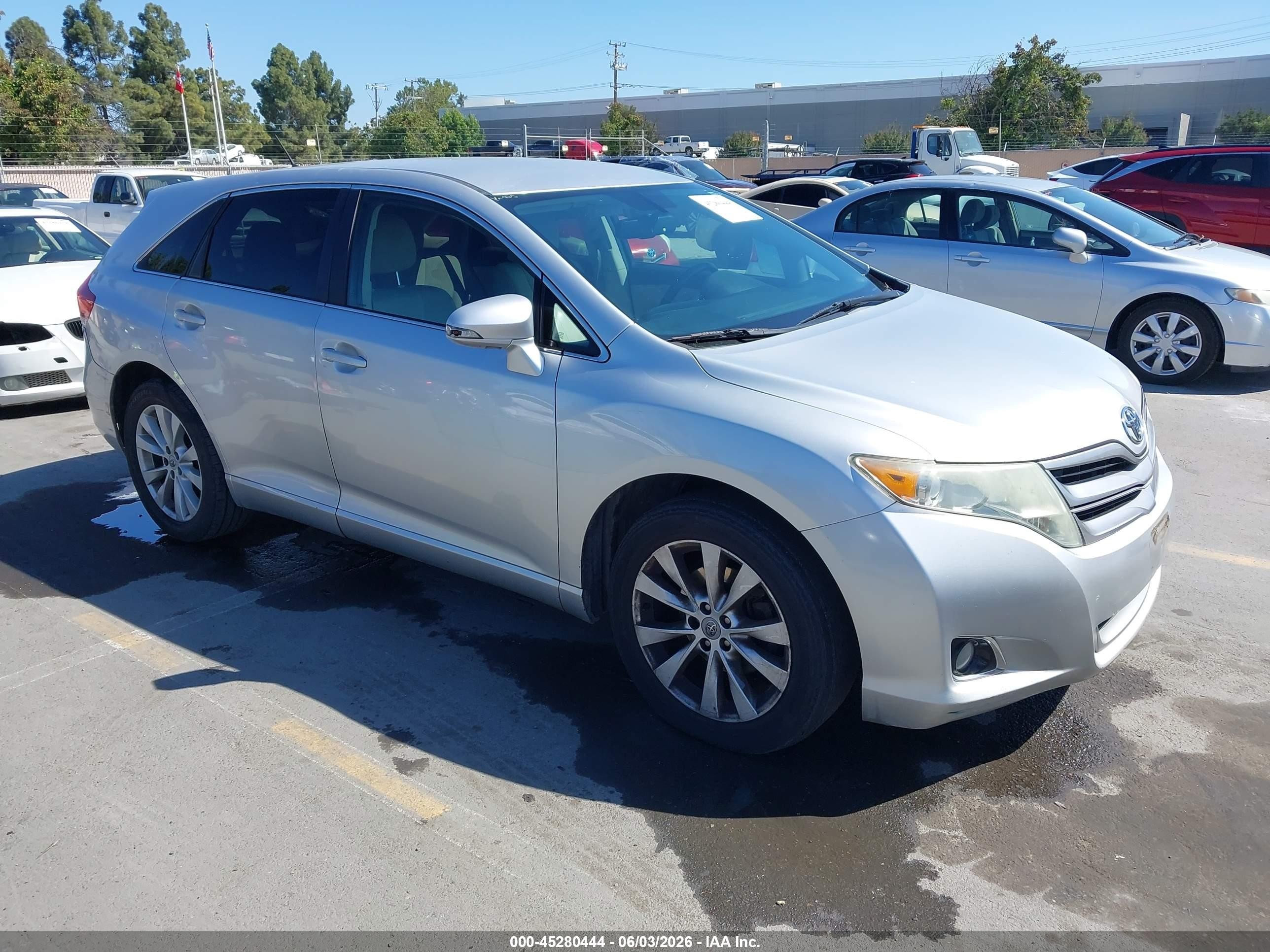 2013 Toyota Venza Le Silver vin: 4T3ZA3BB0DU074010