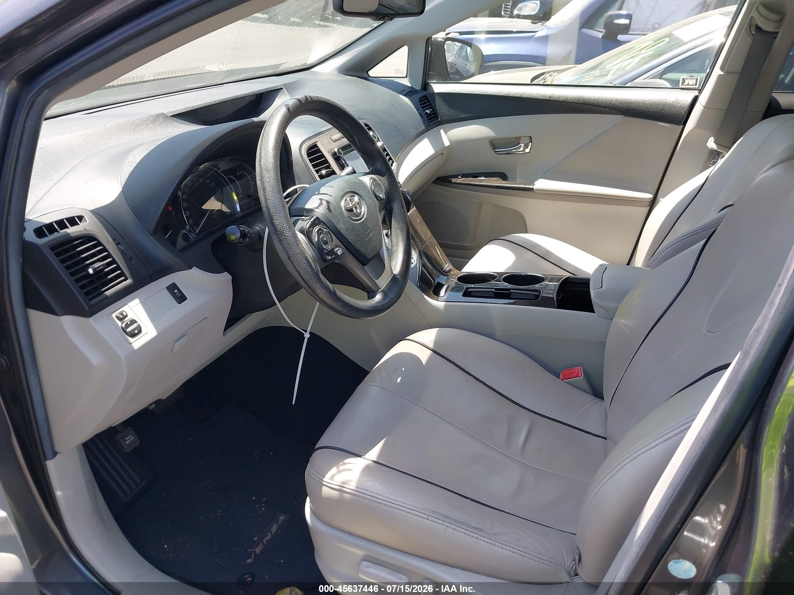 2013 Toyota Venza Le Gray vin: 4T3ZA3BB0DU075481